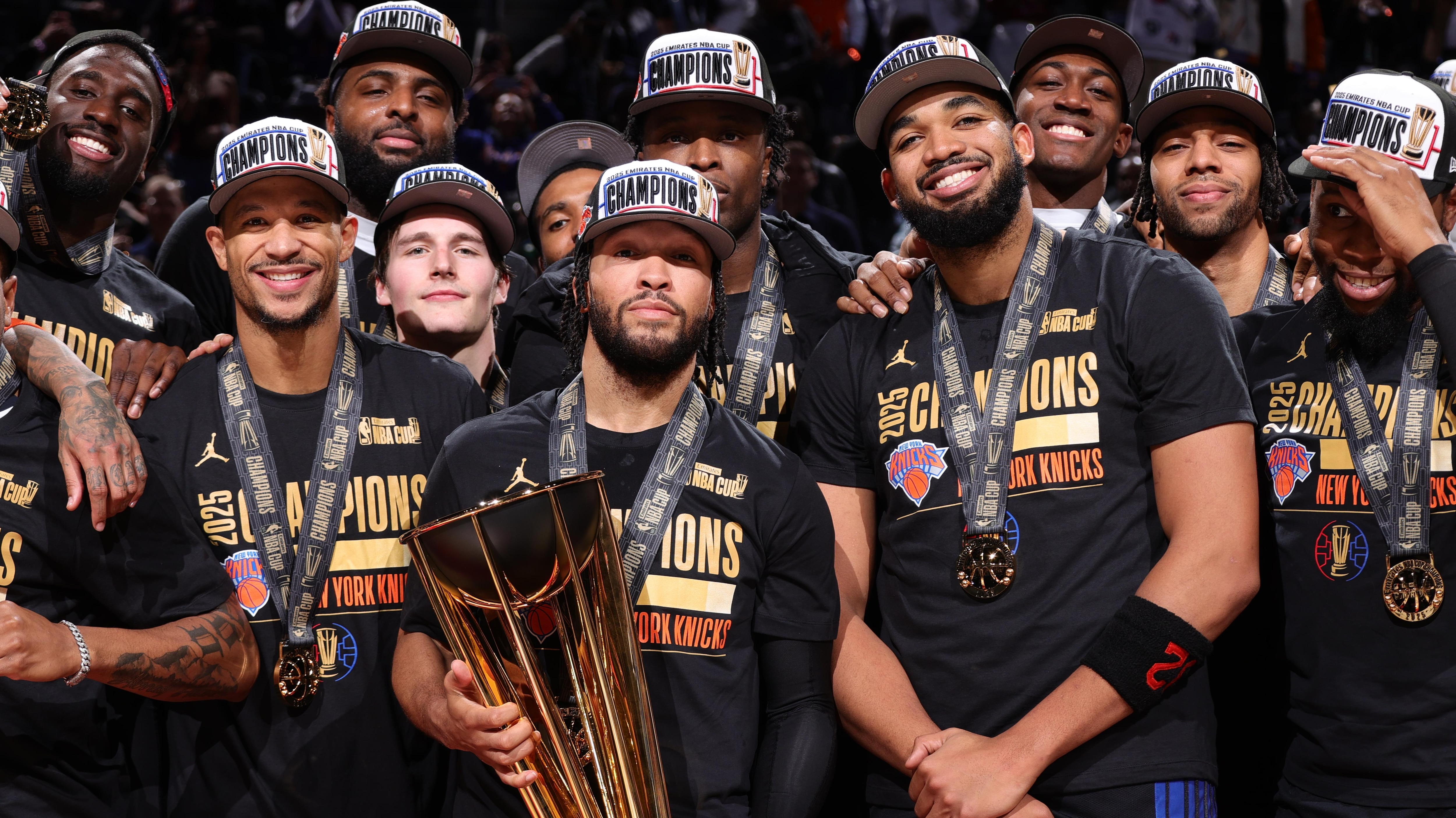 San Antonio Spurs v New York Knicks: Emirates NBA Cup - Final
