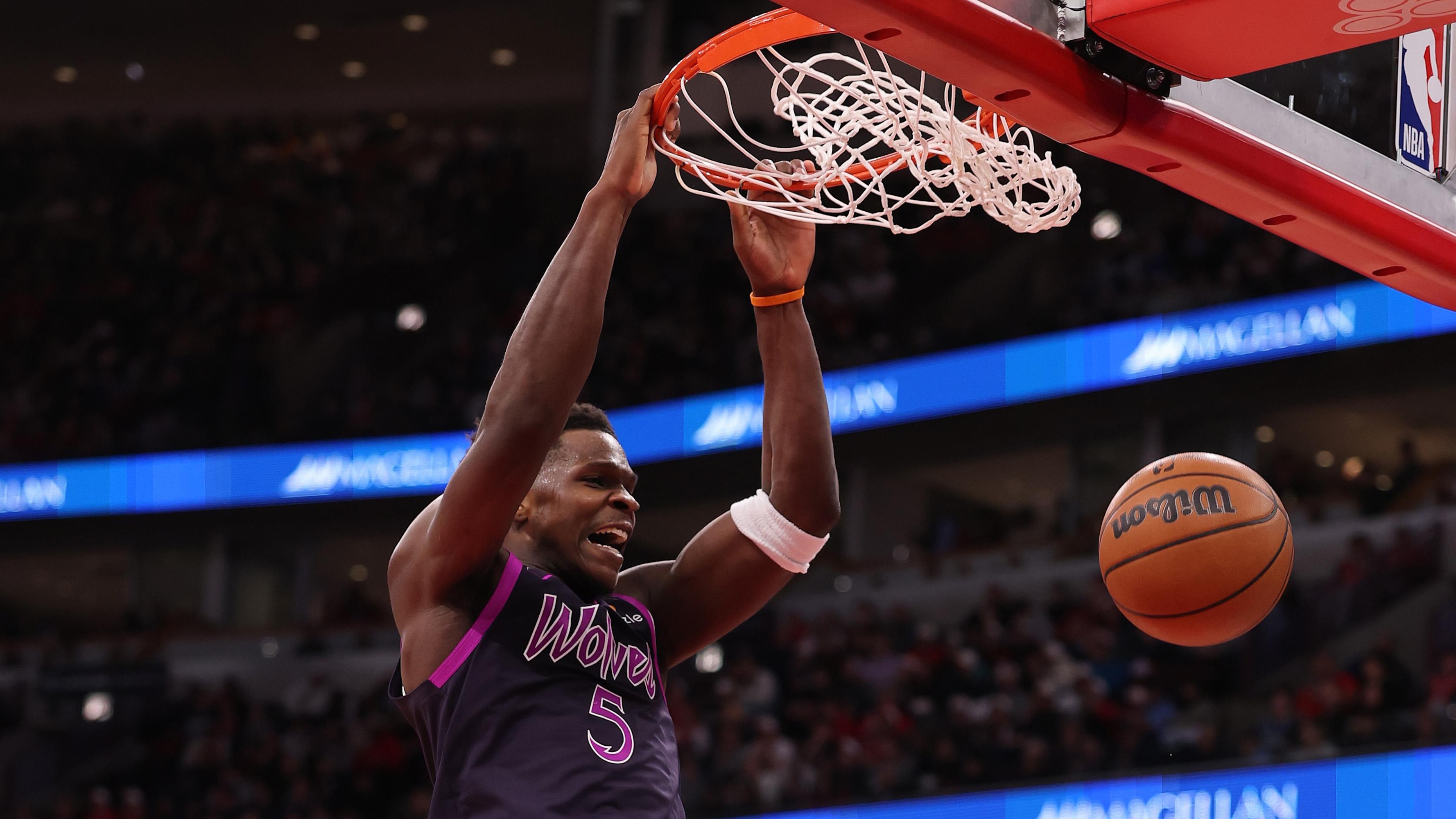 bleacherreport.com - Adam Wells - Anthony Edwards, Ja Morant, Zion Wild Dunks Featured in New Trailer for 'NBA The Run' Video Game