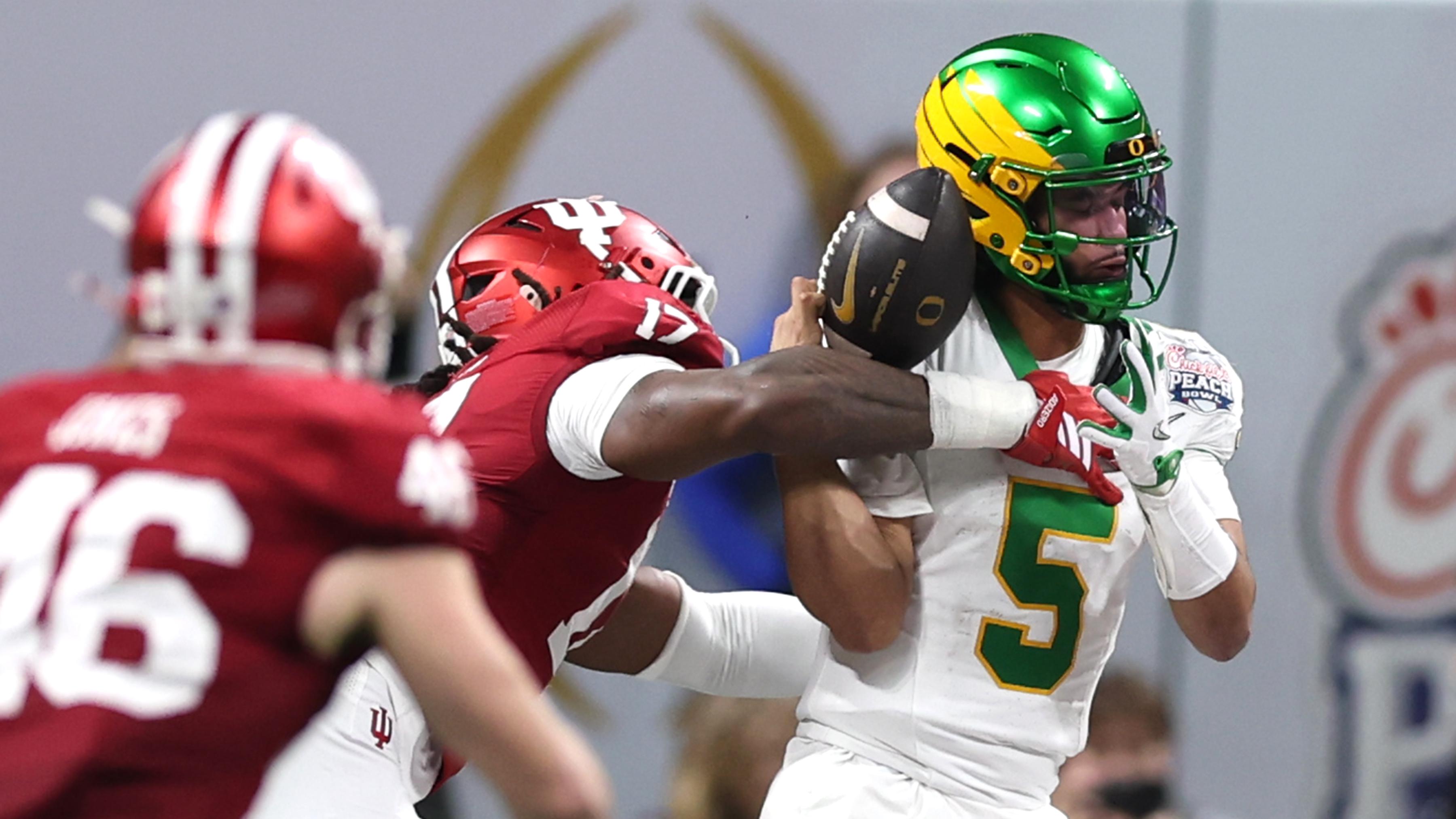 COLLEGE FOOTBALL: JAN 09 College Football Playoff Semifinal at the Chick-fil-A Peach Bowl Indiana vs Oregon