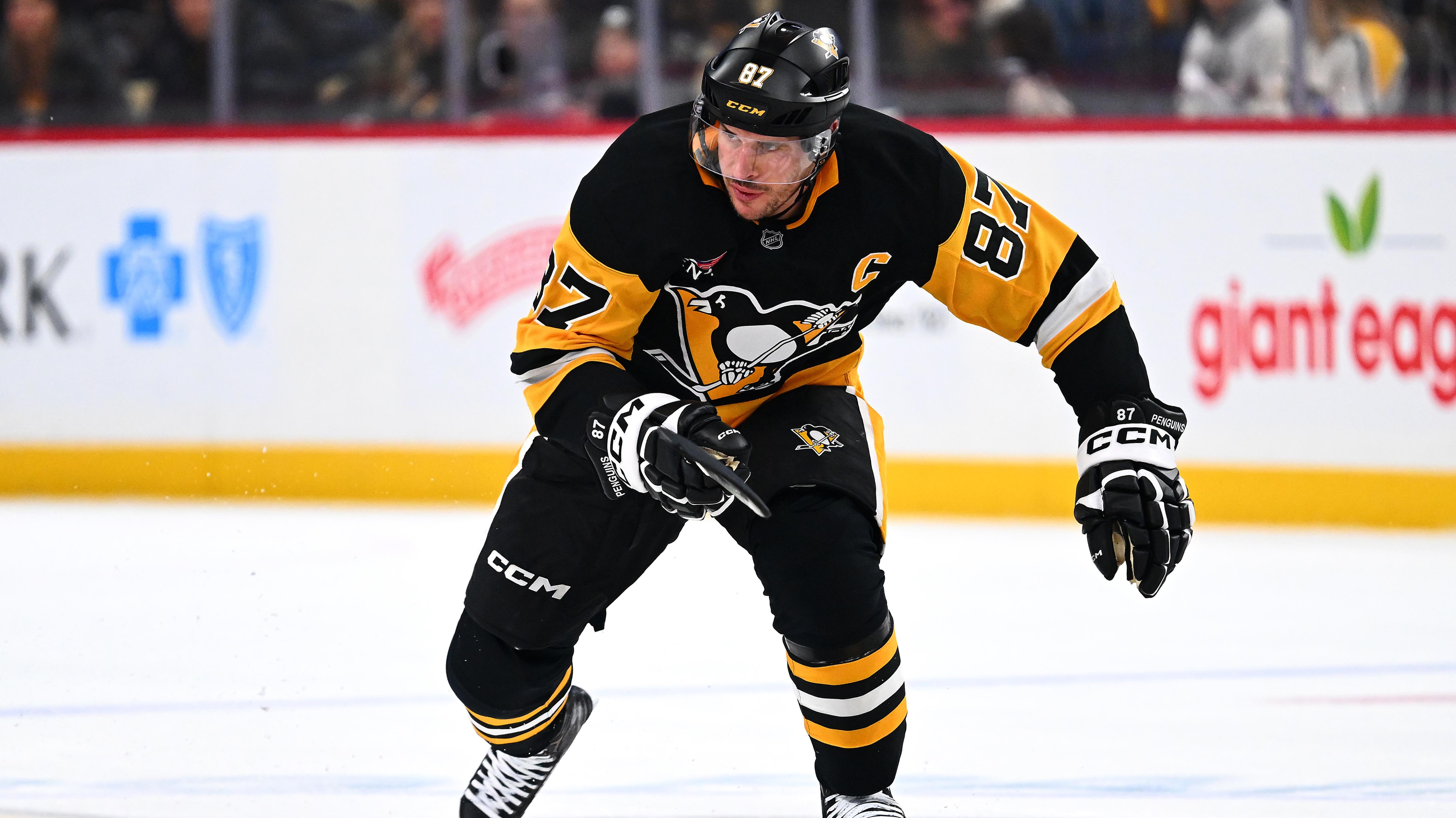 Carolina Hurricanes v Pittsburgh Penguins