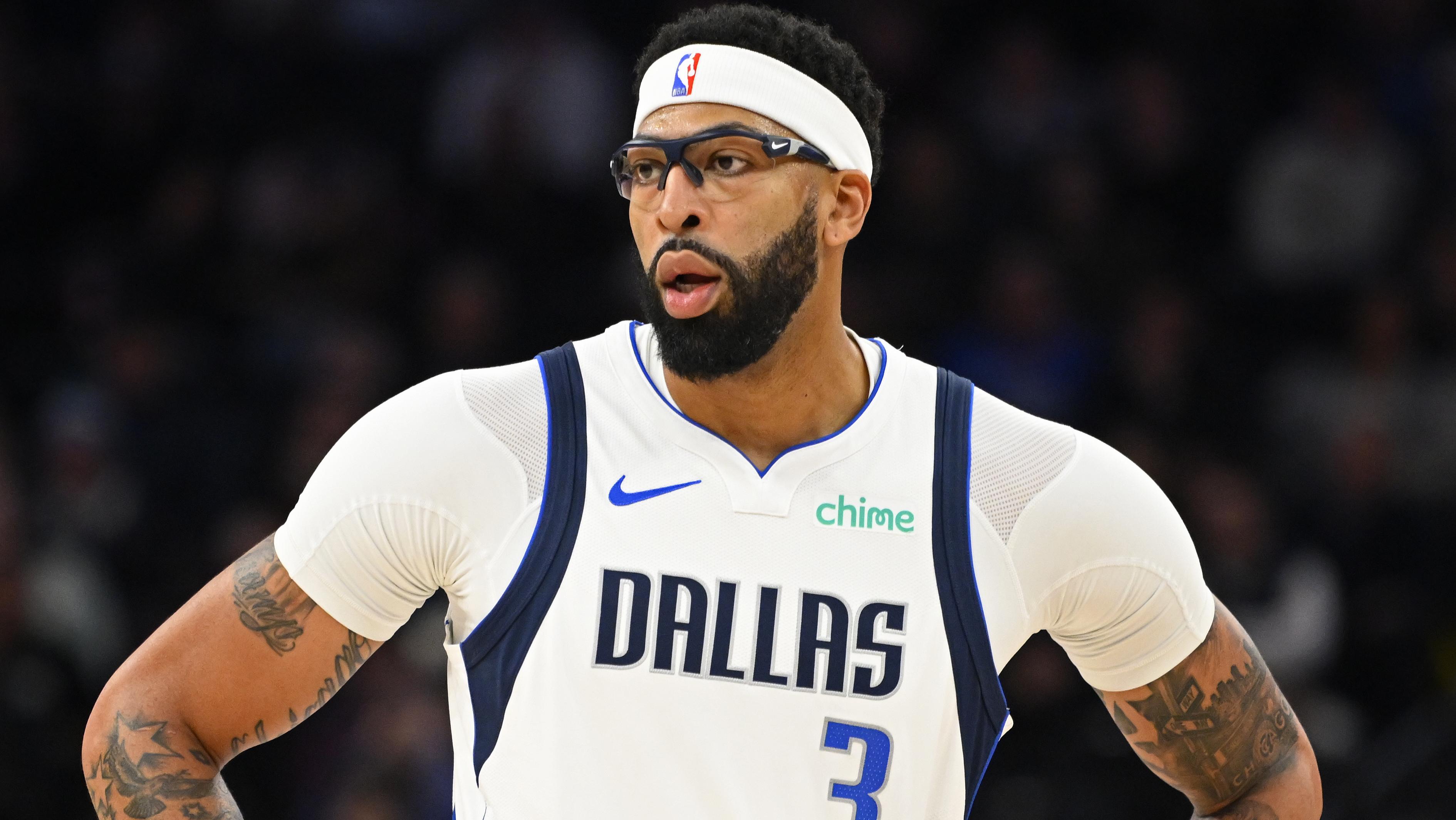 Dallas Mavericks v Utah Jazz