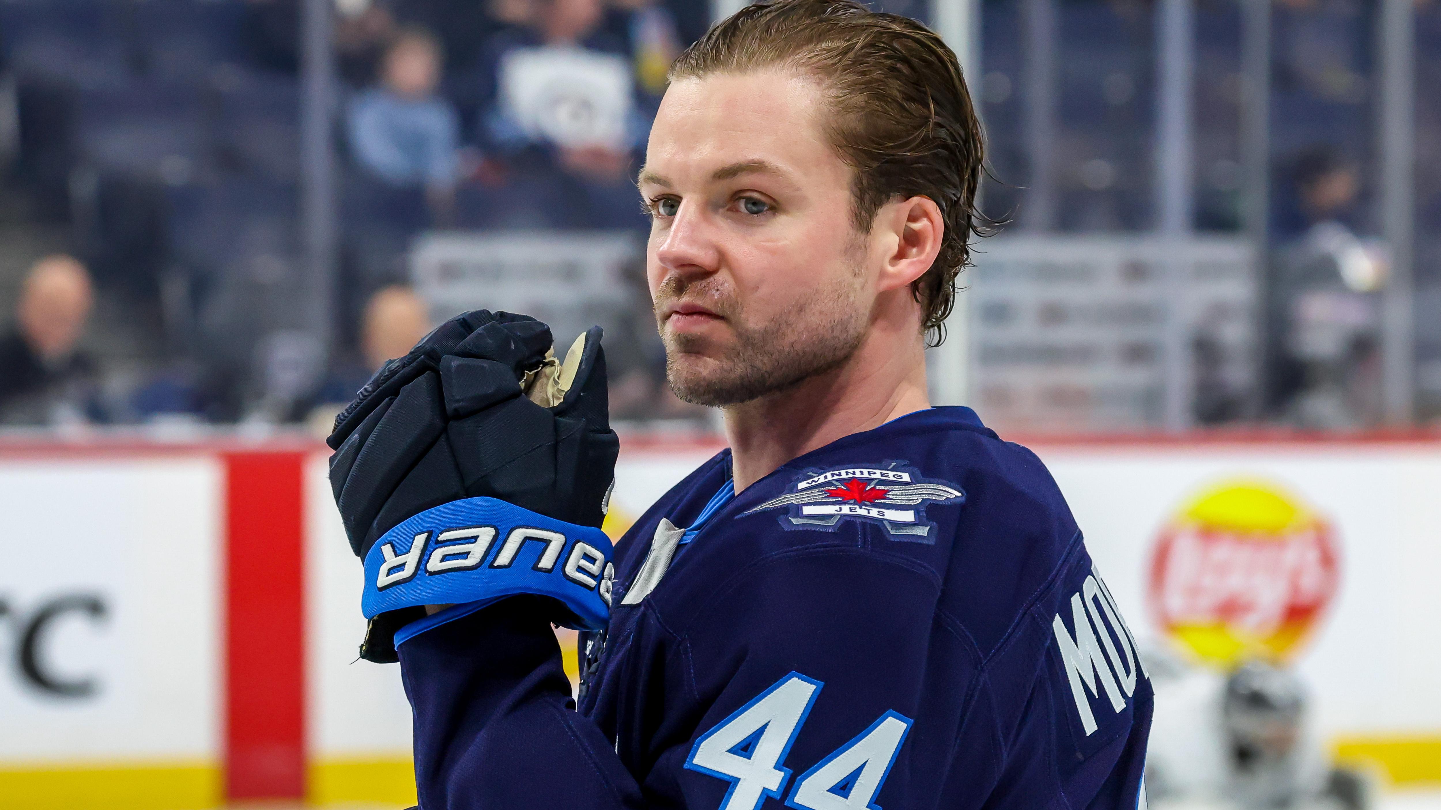 Los Angeles Kings v Winnipeg Jets Los Angeles Kings v Winnipeg Jets