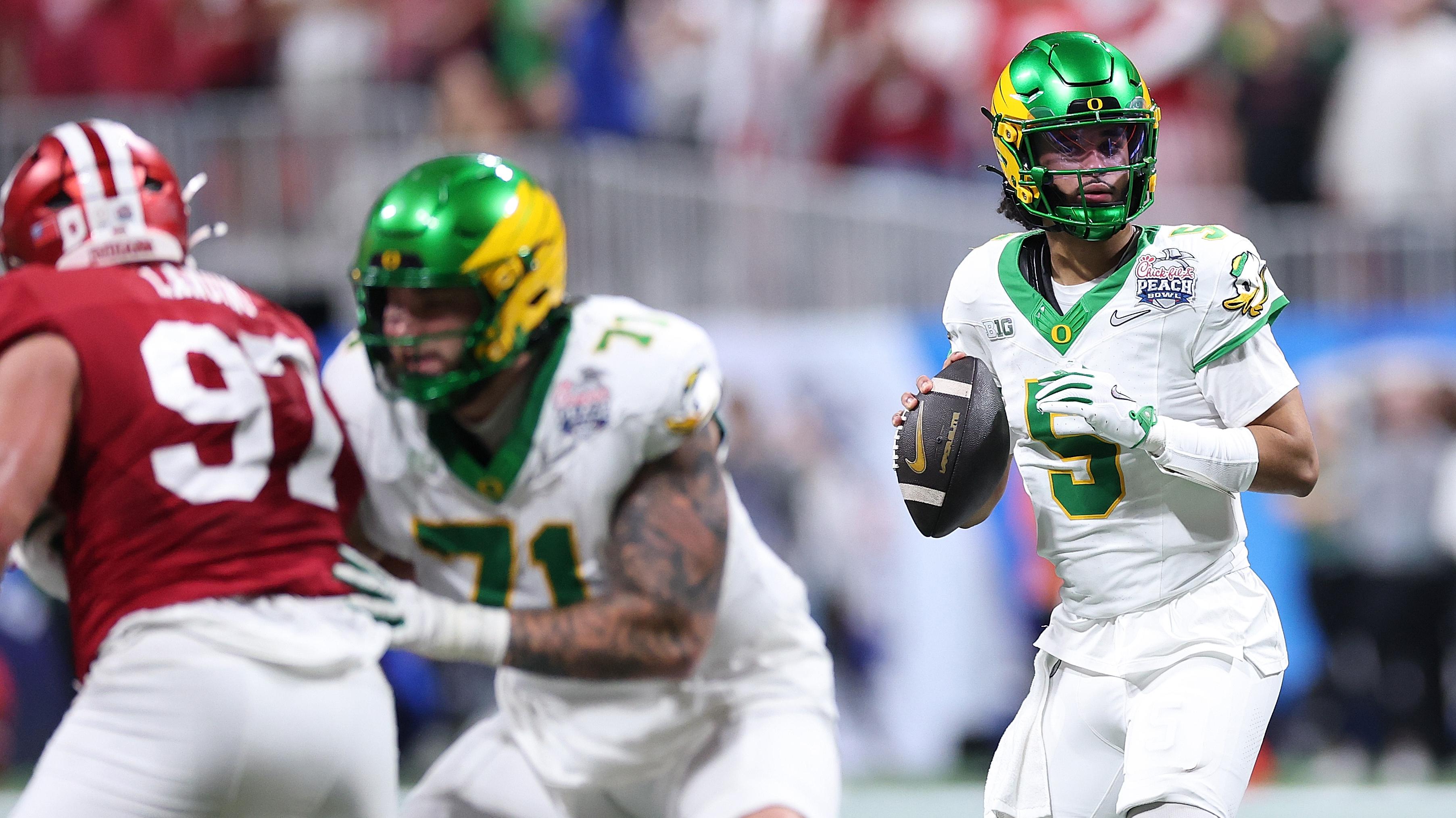College Football Playoff Semifinal - Chick-fil-A Peach Bowl: Oregon v Indiana