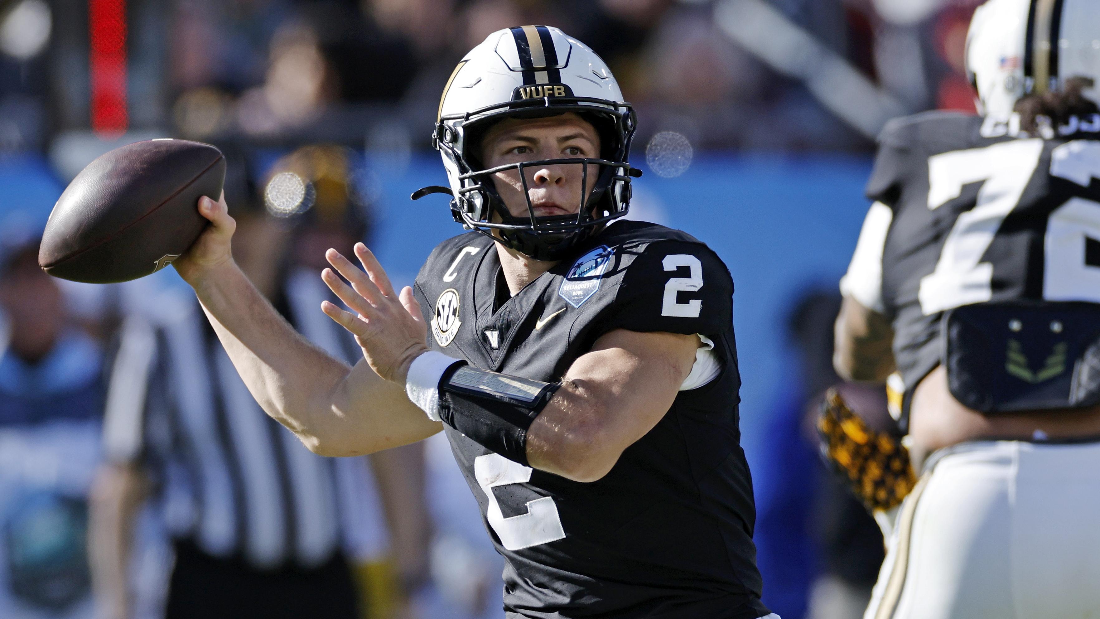 COLLEGE FOOTBALL: DEC 31 ReliaQuest Bowl Iowa vs Vanderbilt