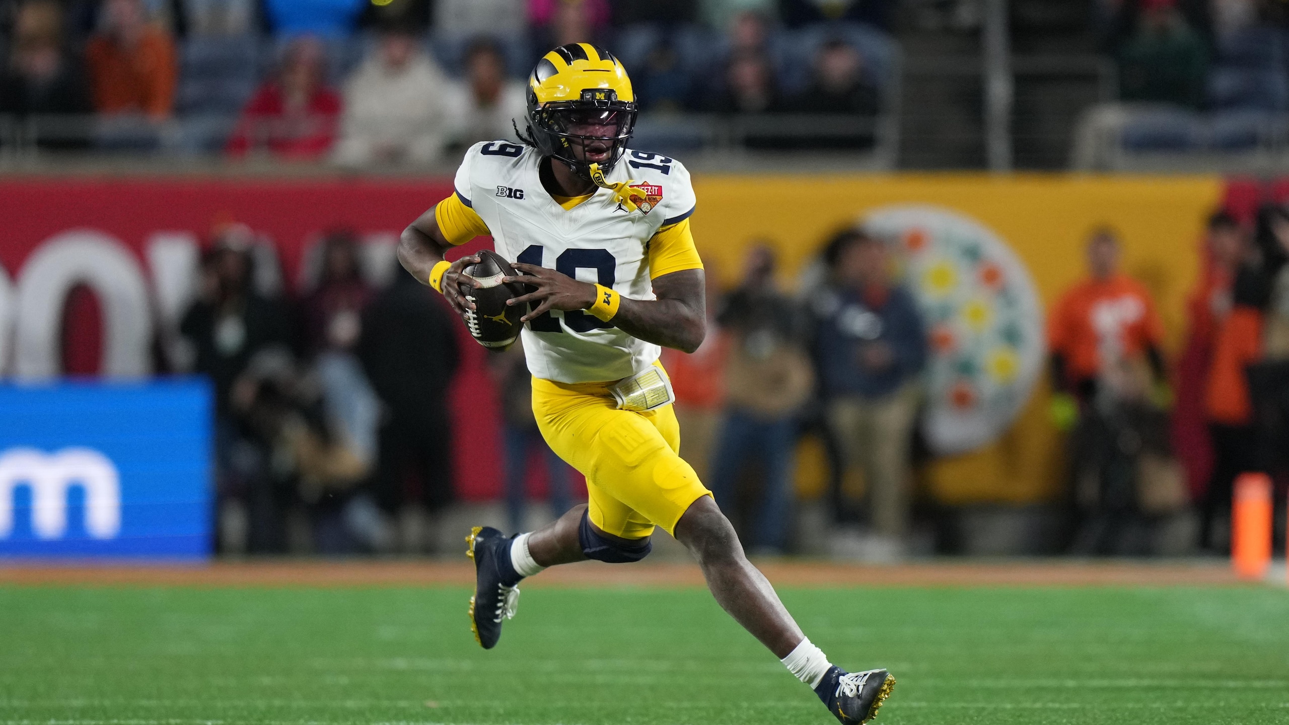 COLLEGE FOOTBALL: DEC 31 Cheez-It Citrus Bowl Michigan vs Texas
