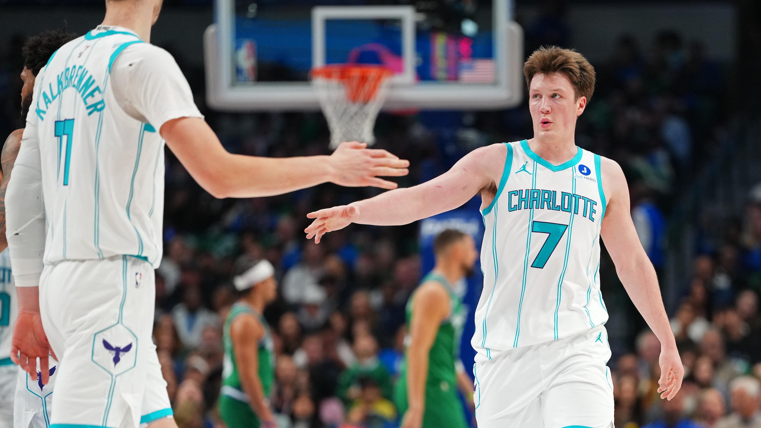 Charlotte Hornets v Dallas Mavericks Charlotte Hornets v Dallas Mavericks