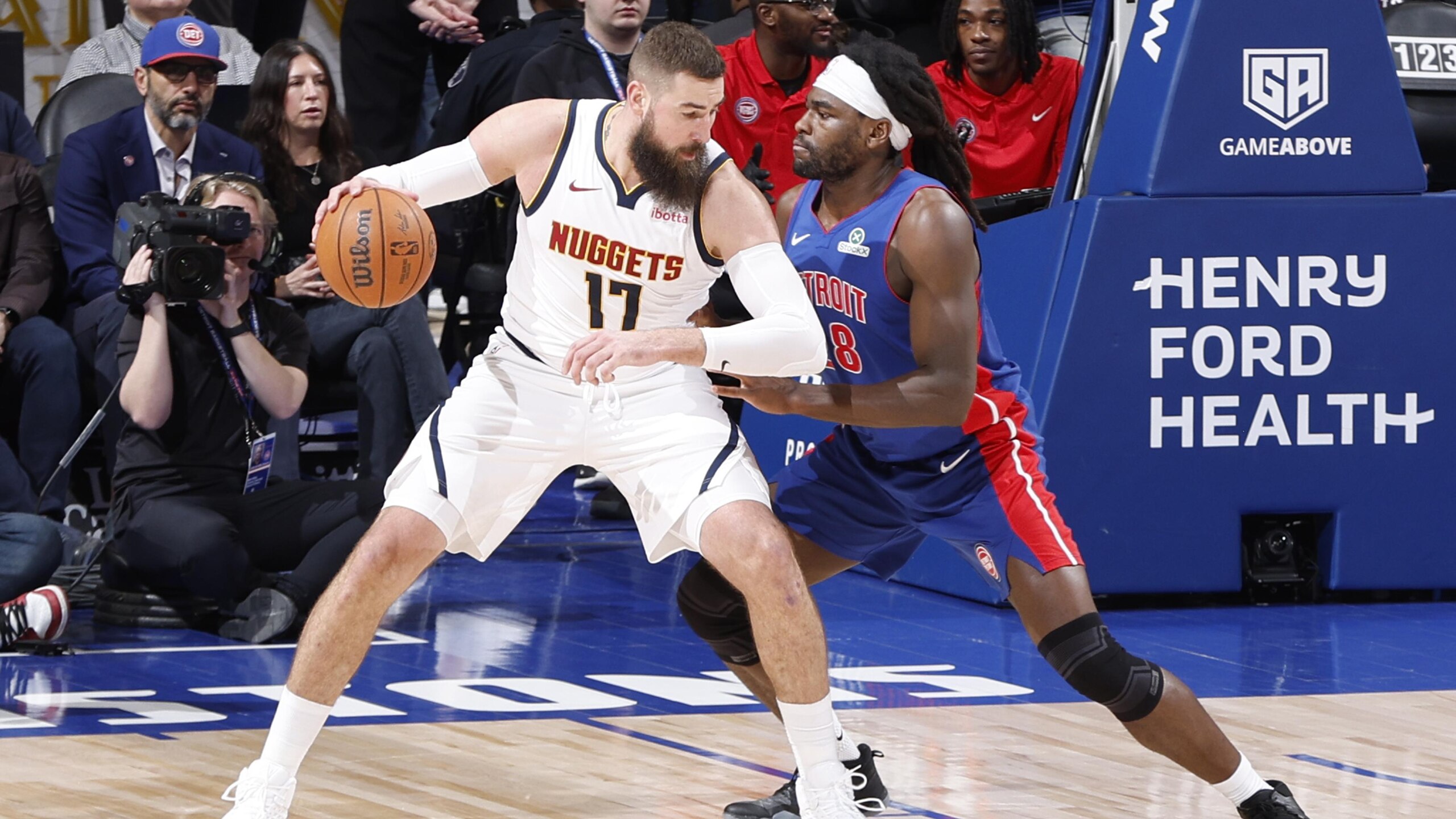 Denver Nuggets v Detroit Pistons