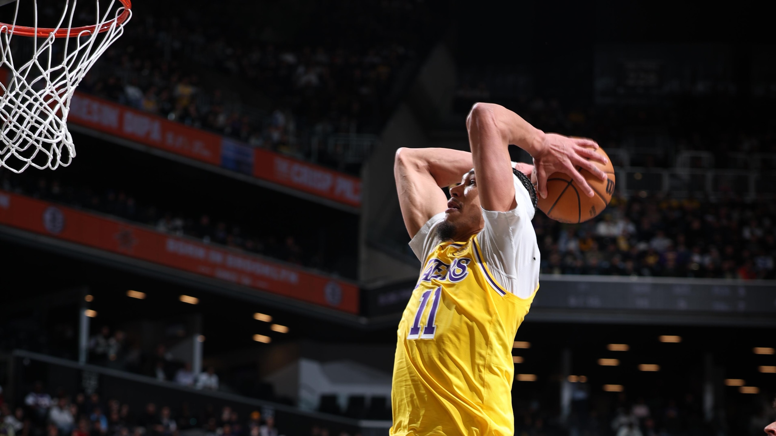 Los Angeles Lakers v Brooklyn Nets