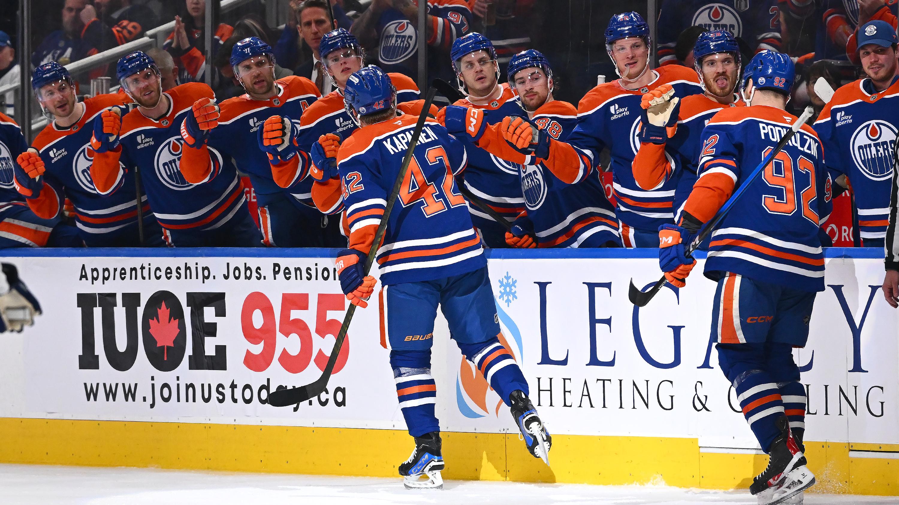 Toronto Maple Leafs v Edmonton Oilers