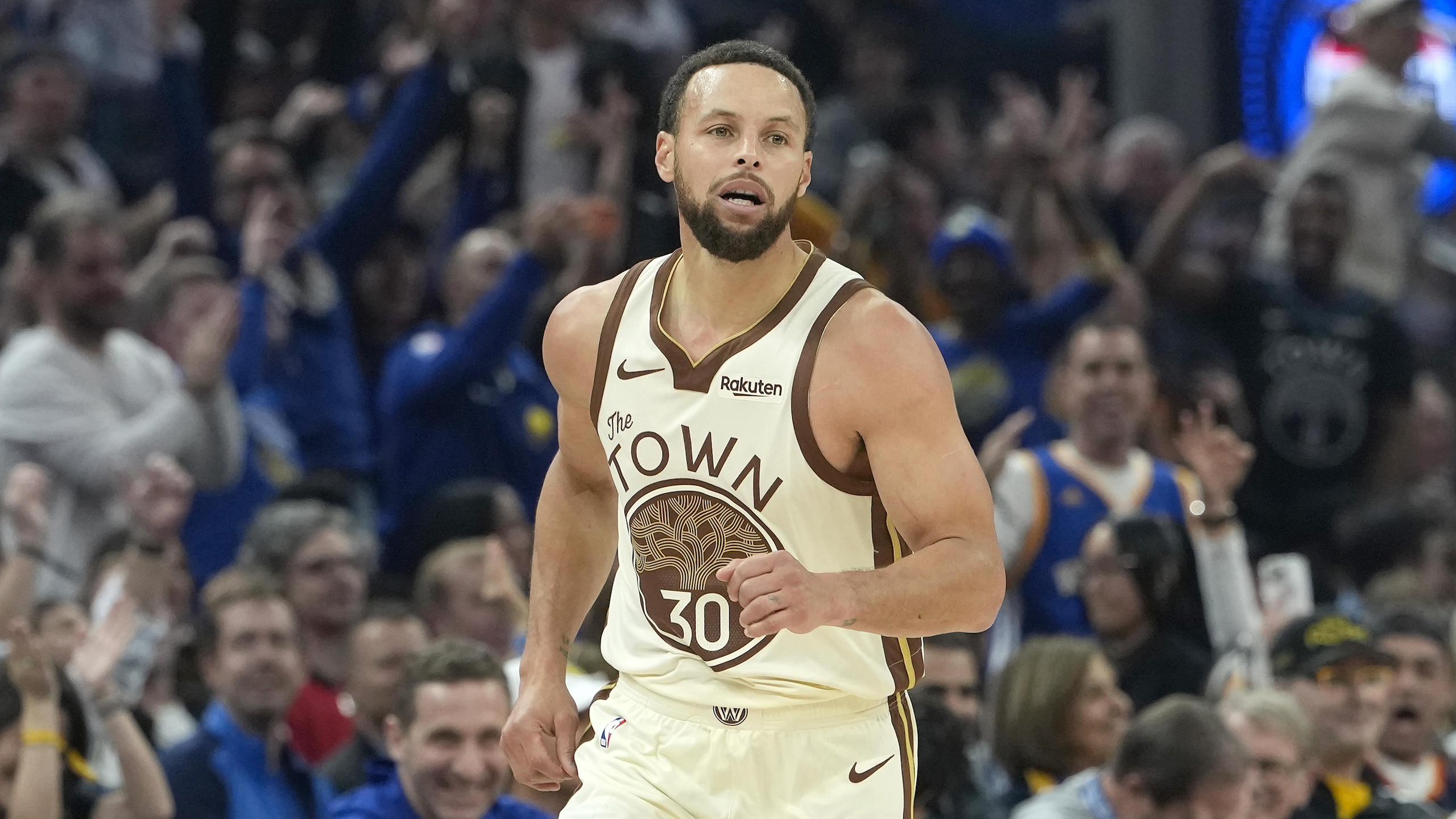 Detroit Pistons v Golden State Warriors