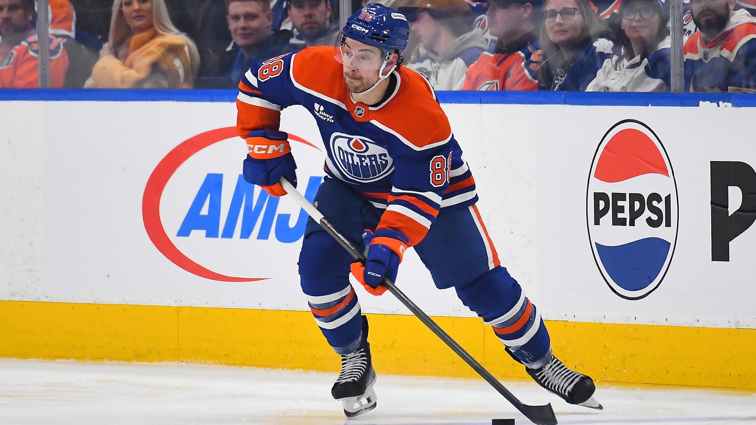 Toronto Maple Leafs v Edmonton Oilers Toronto Maple Leafs v Edmonton Oilers