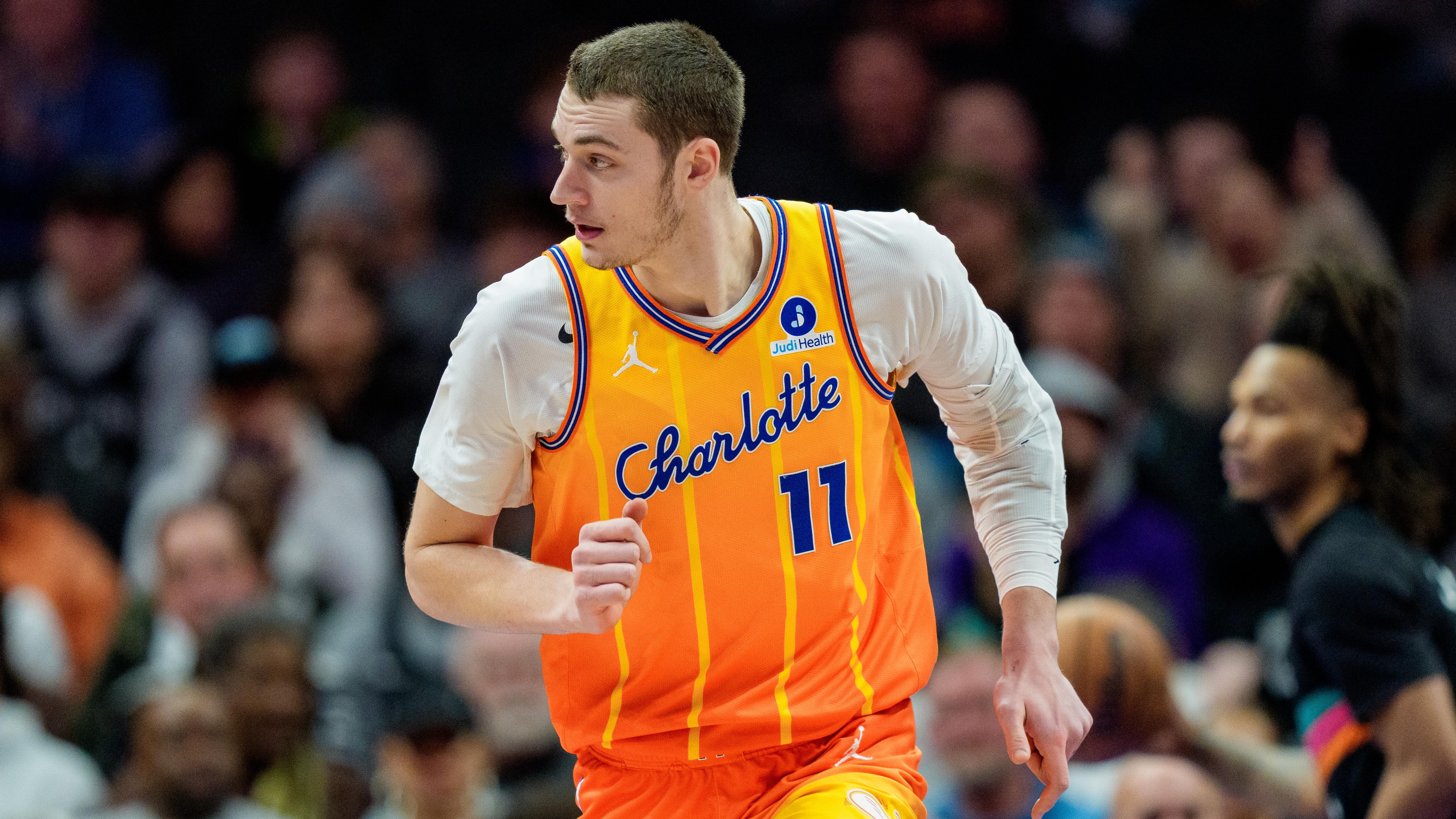 San Antonio Spurs v Charlotte Hornets
