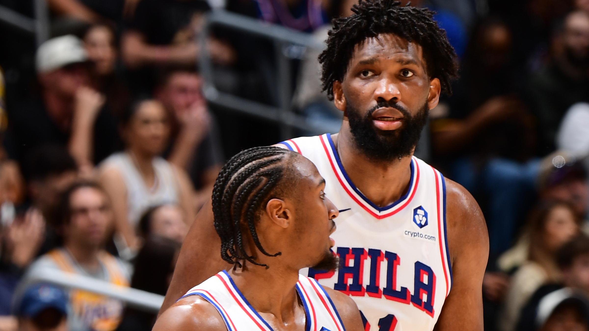 Philadelphia 76ers v Los Angeles Lakers