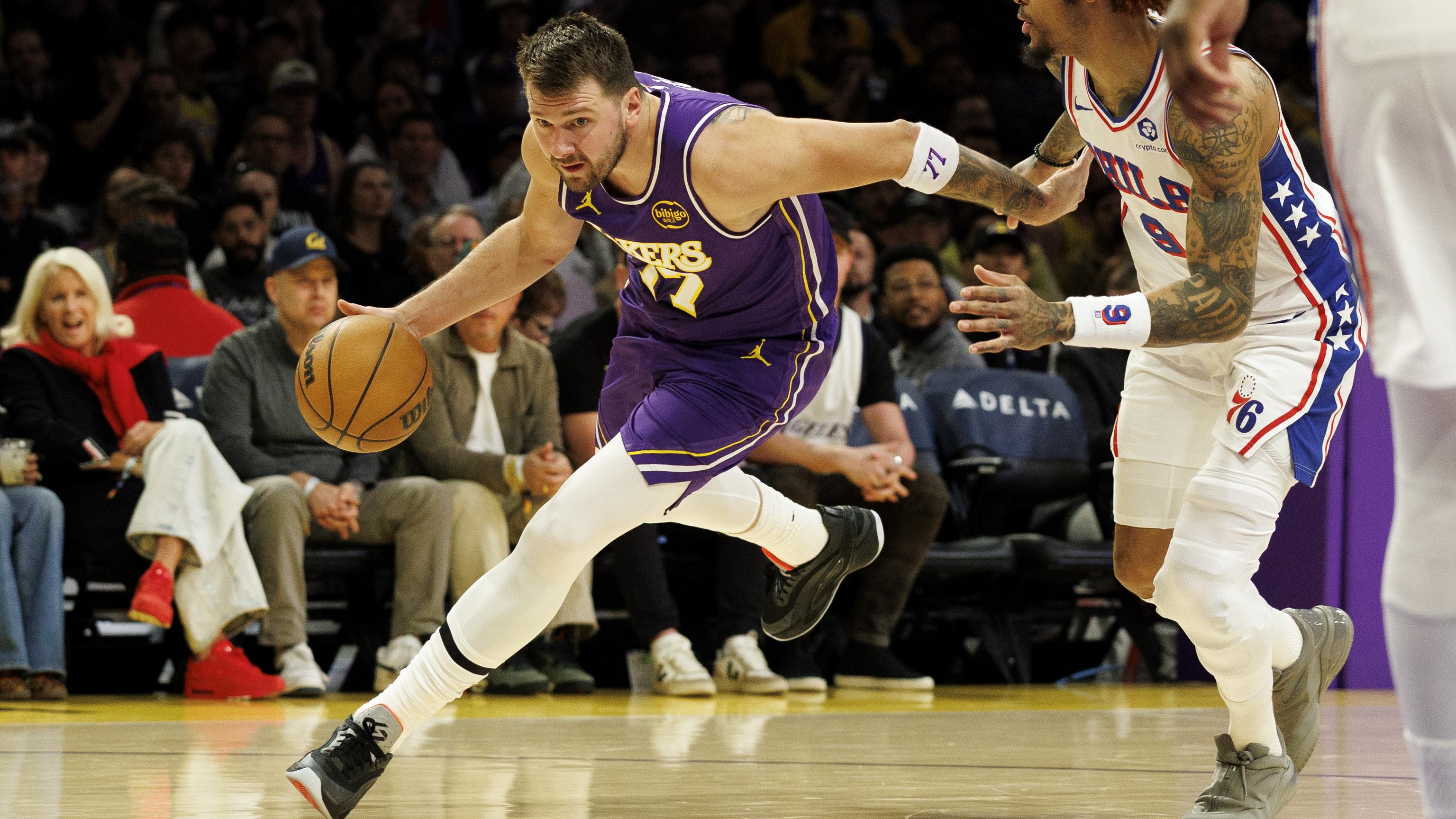 Lakers vs 76ers in Los Angeles, CA