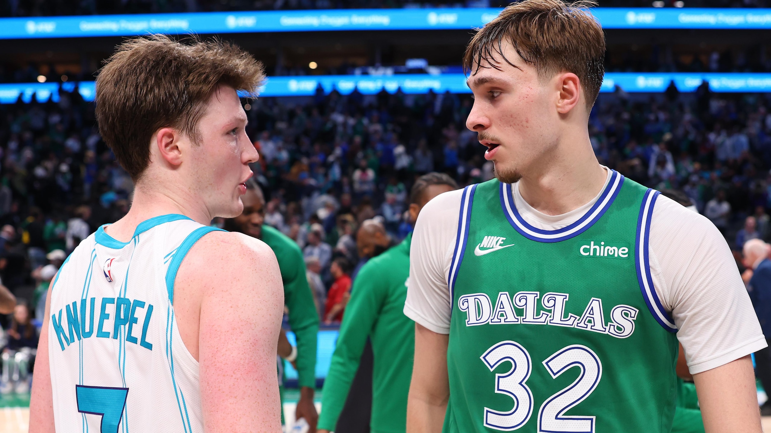 Charlotte Hornets v Dallas Mavericks Charlotte Hornets v Dallas Mavericks