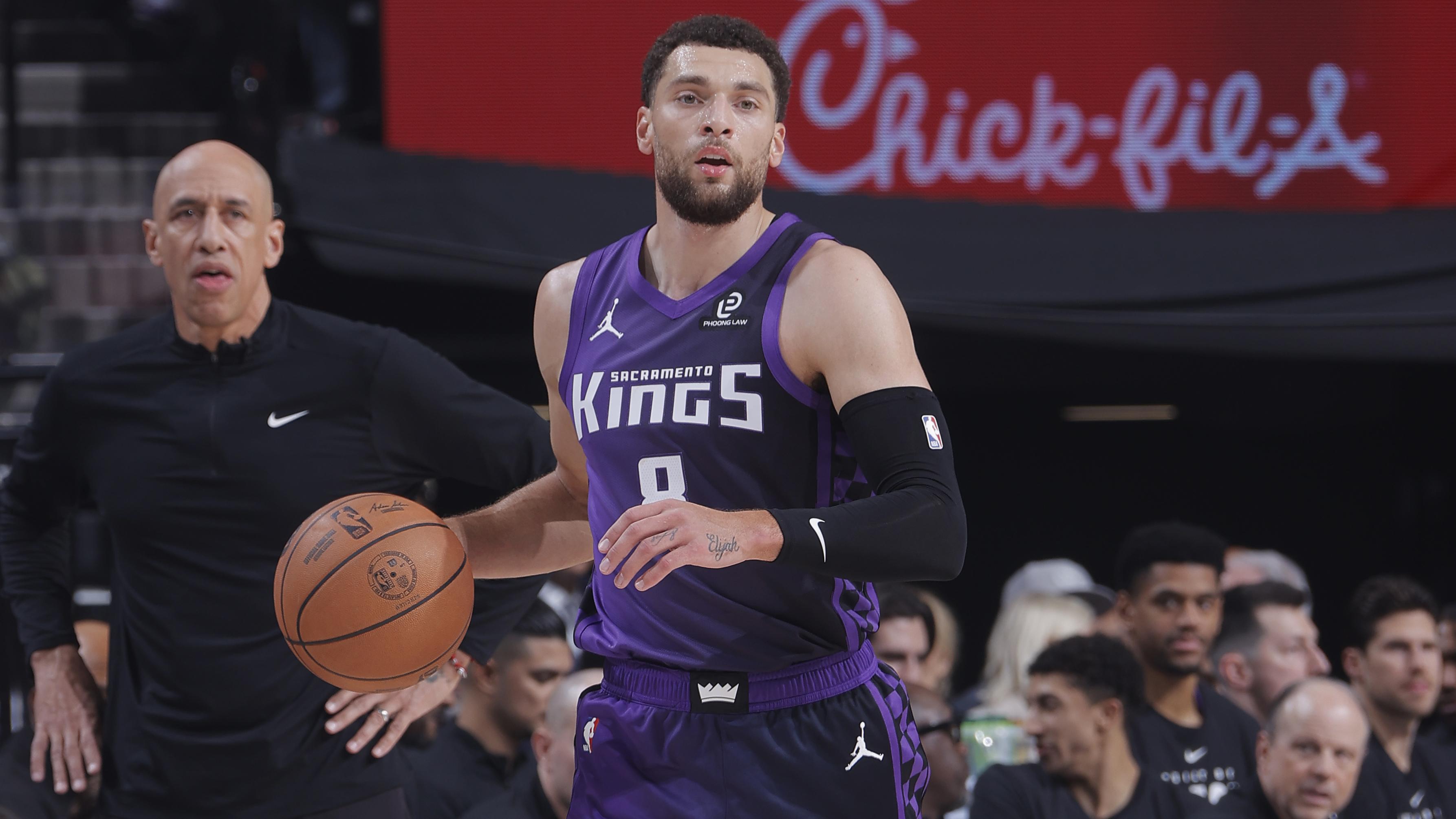 Los Angeles Clippers v Sacramento Kings