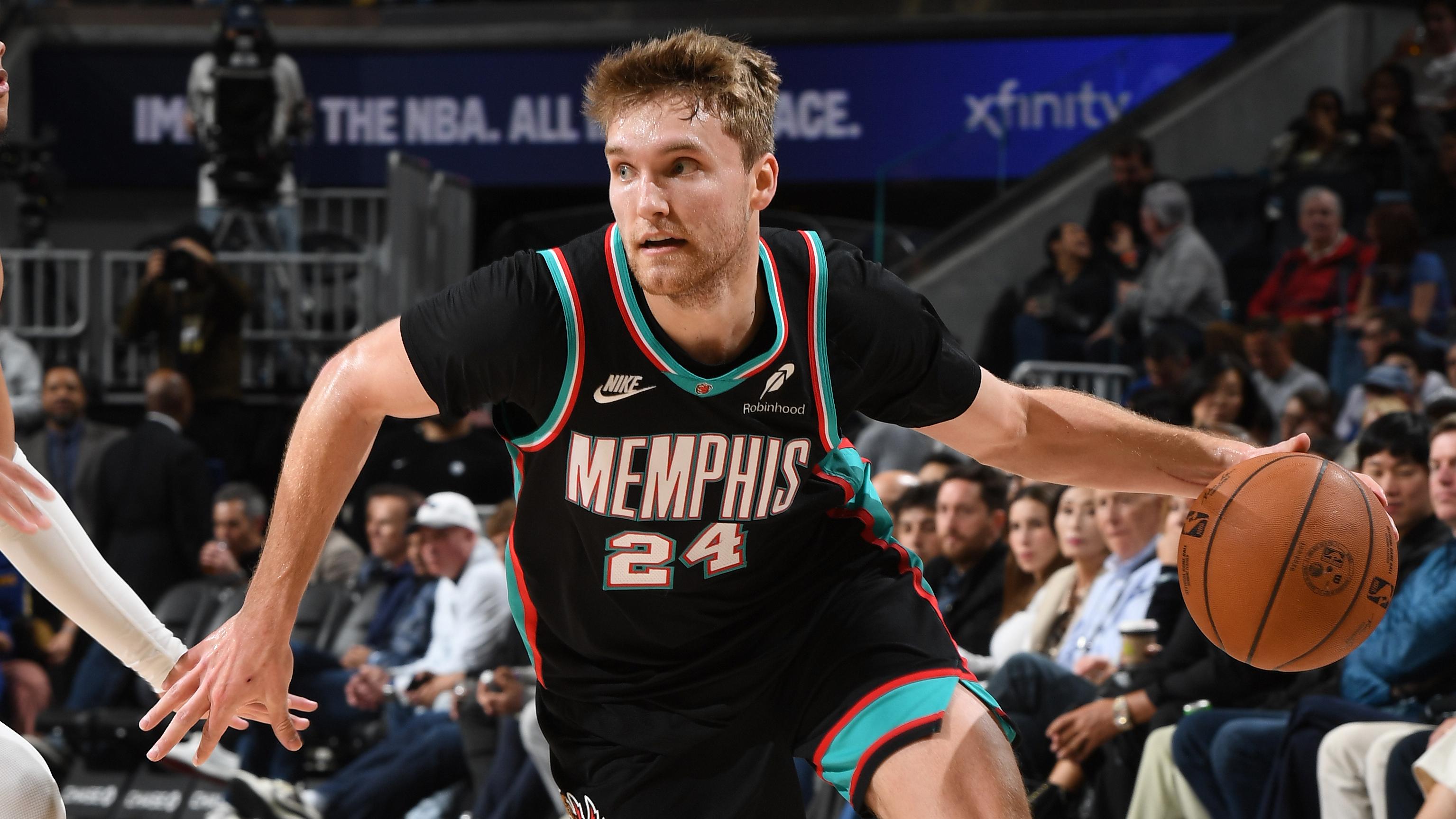 Memphis Grizzlies v Golden State Warriors