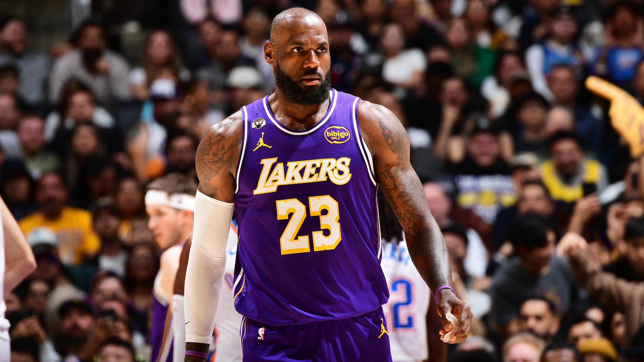 Oklahoma City Thunder v Los Angeles Lakers