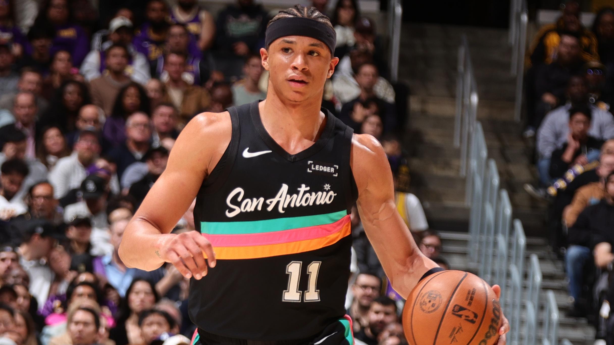 San Antonio Spurs v Los Angeles Lakers