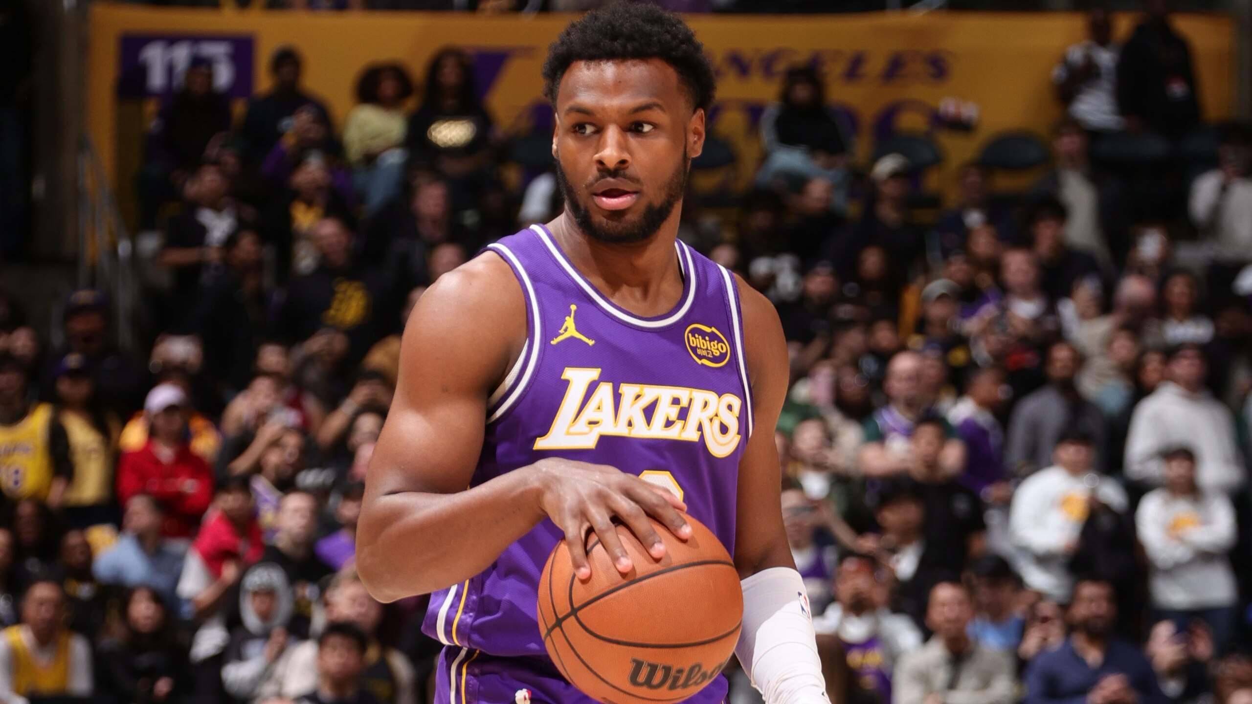 Dallas Mavericks v Los Angeles Lakers