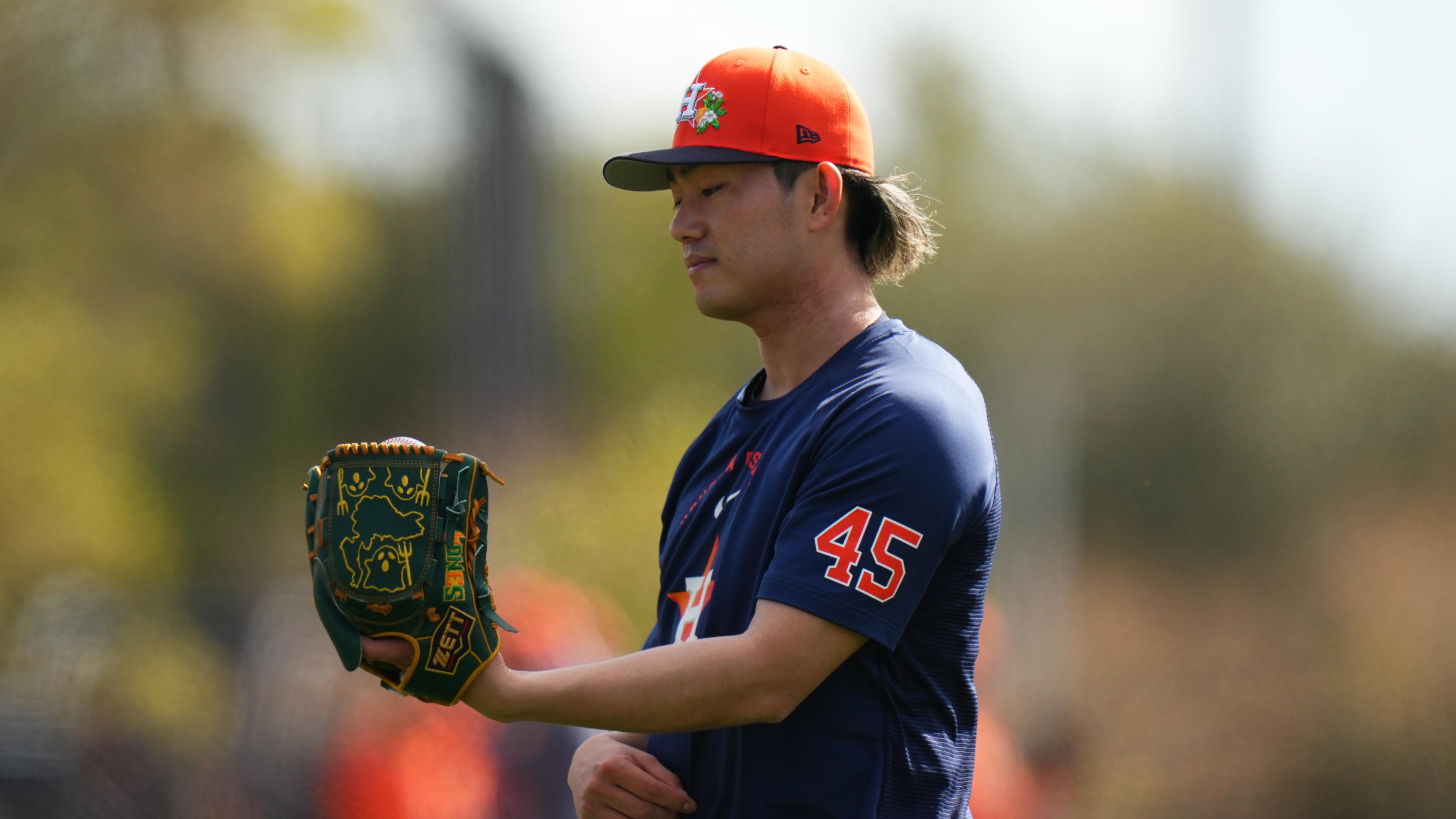 Houston Astros Pitchers and Catchers Workout