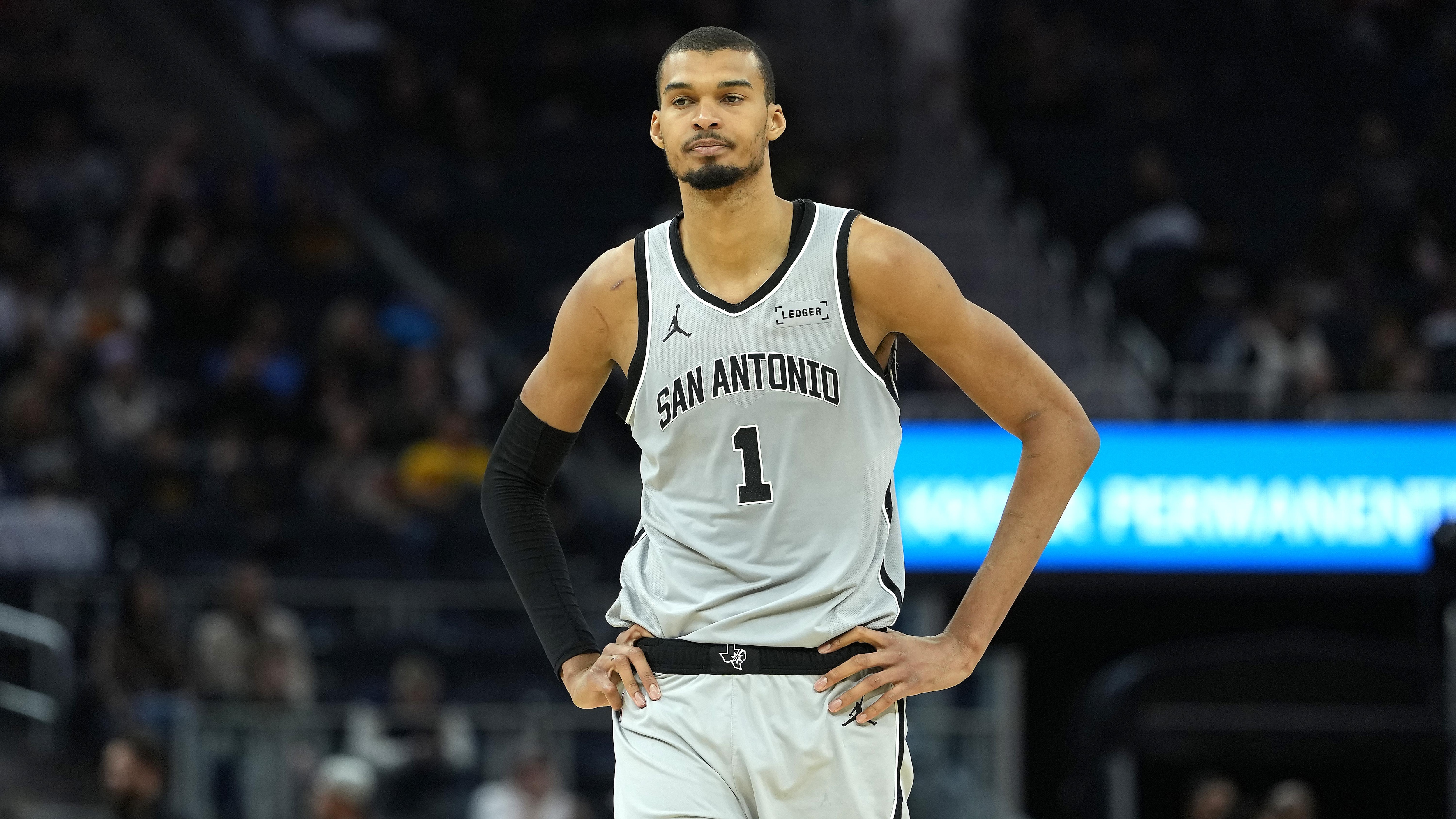 San Antonio Spurs v Golden State Warriors