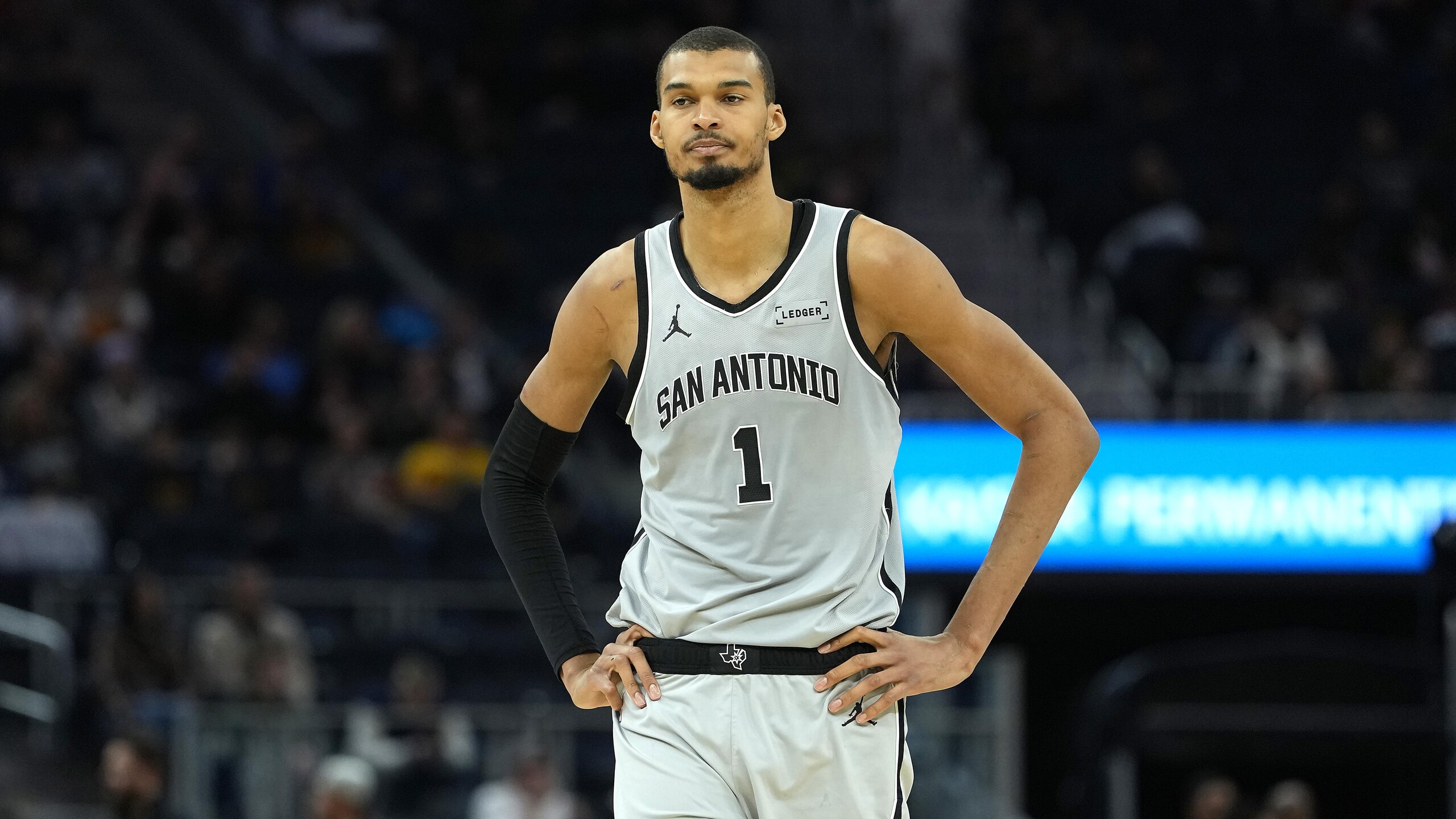 San Antonio Spurs v Golden State Warriors