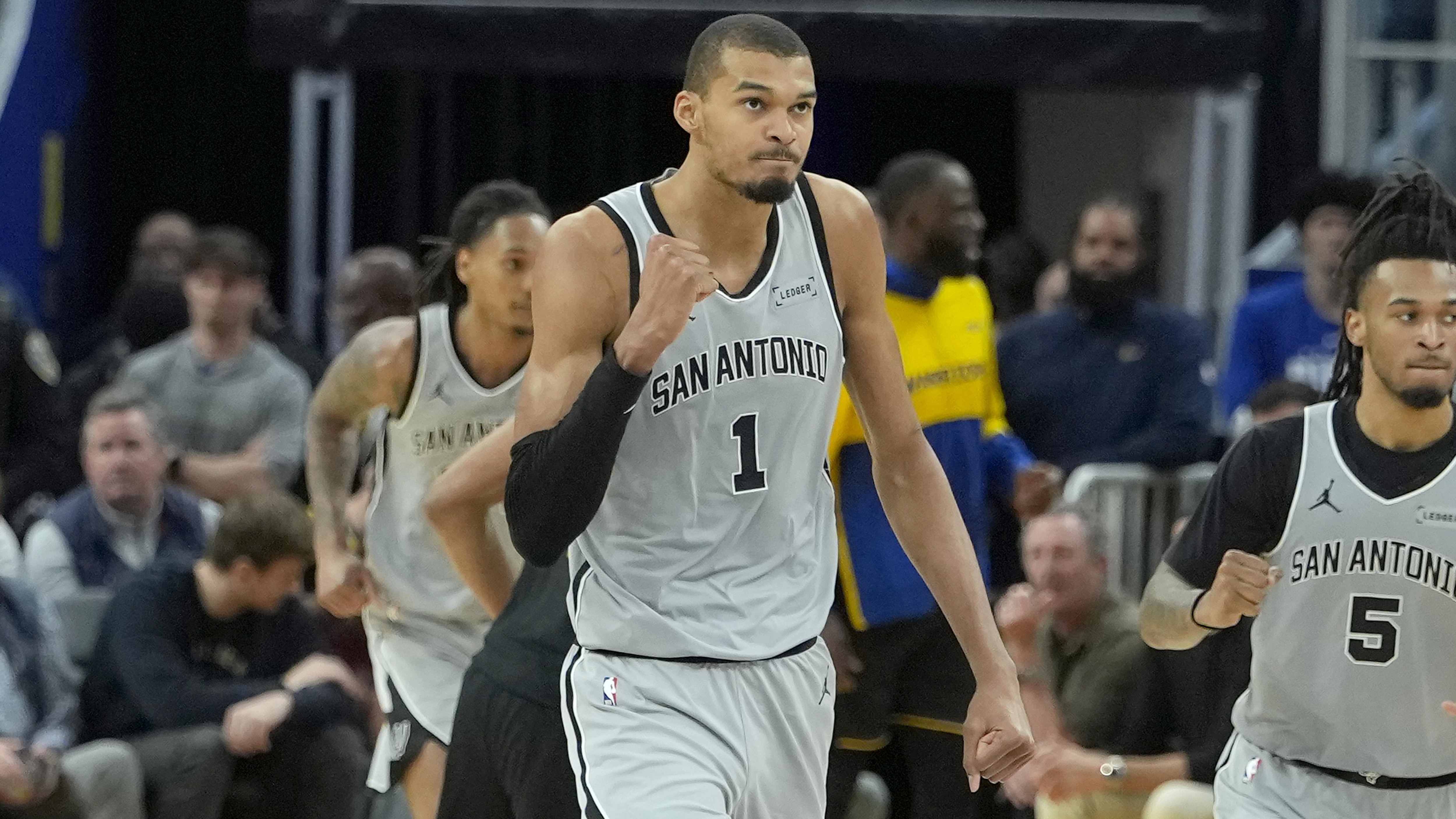 San Antonio Spurs v Golden State Warriors