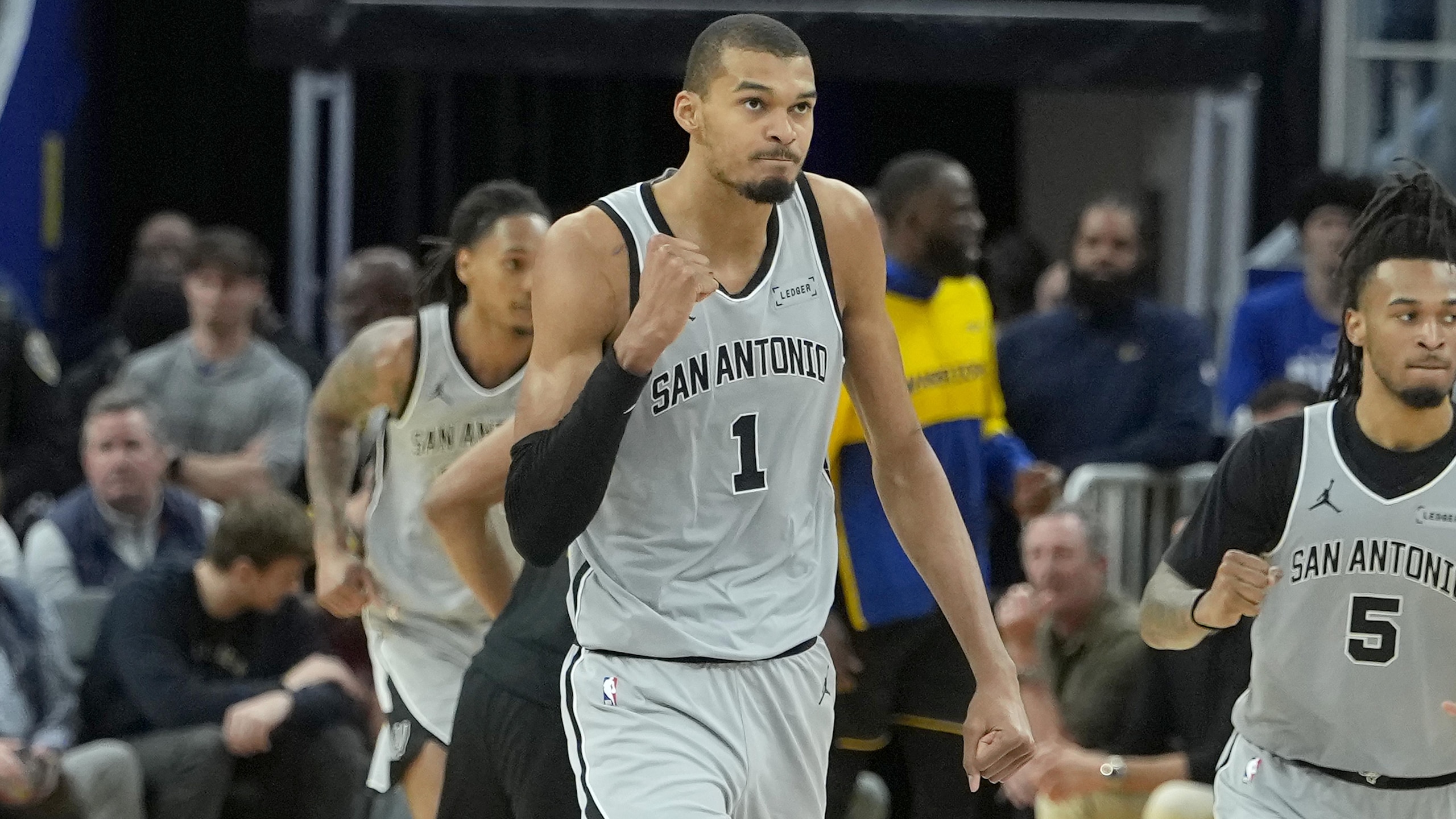 San Antonio Spurs v Golden State Warriors