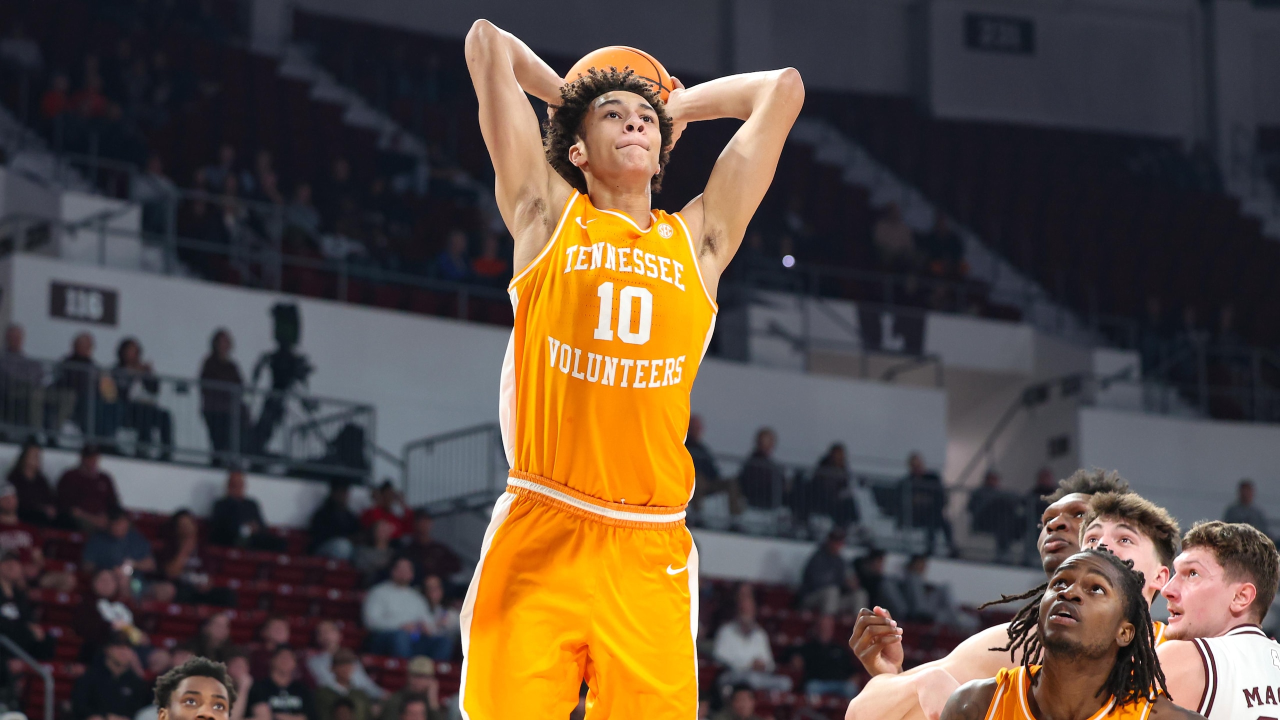 Tennessee v Mississippi State