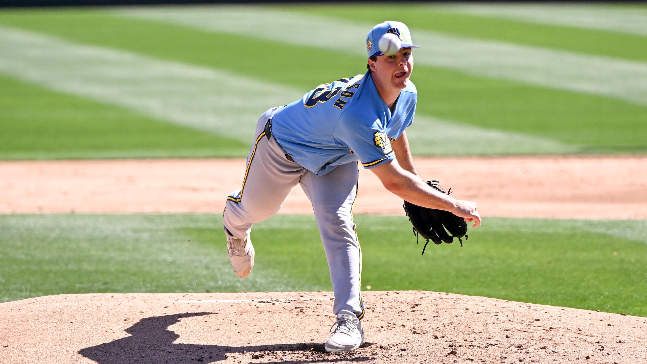 Milwaukee Brewers v Chicago White Sox Milwaukee Brewers v Chicago White Sox