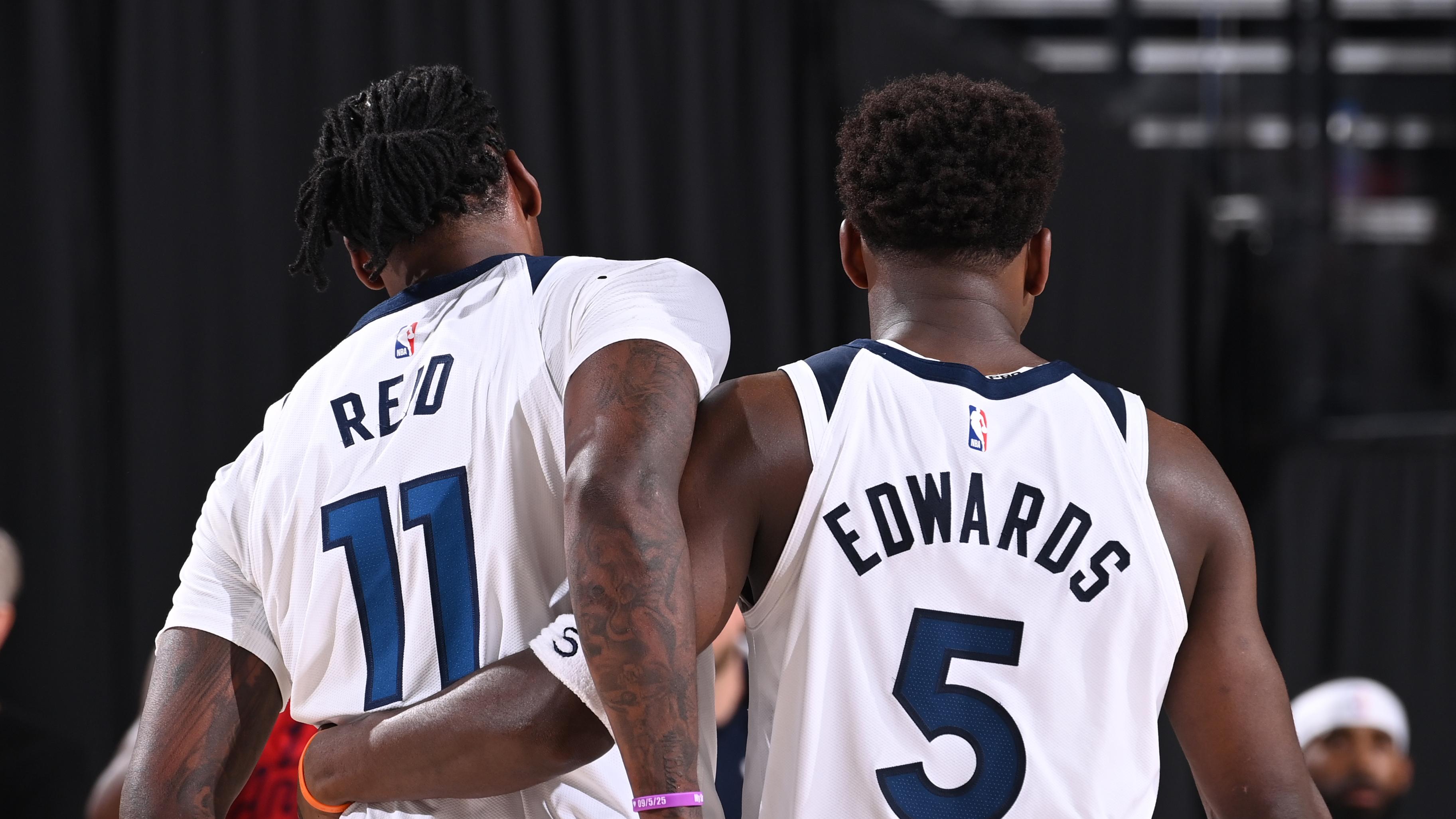 Minnesota TImberwolves v Los Angeles Clippers