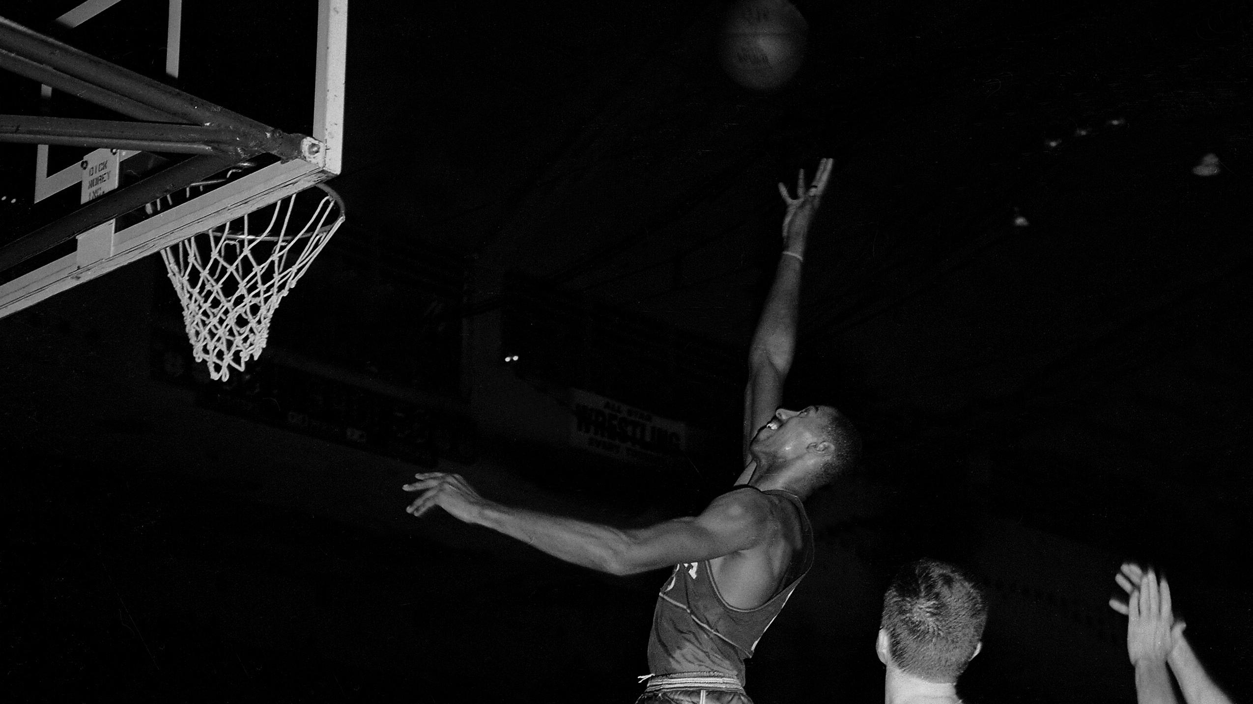 Philadelphia Warriors v Syracuse Nationals