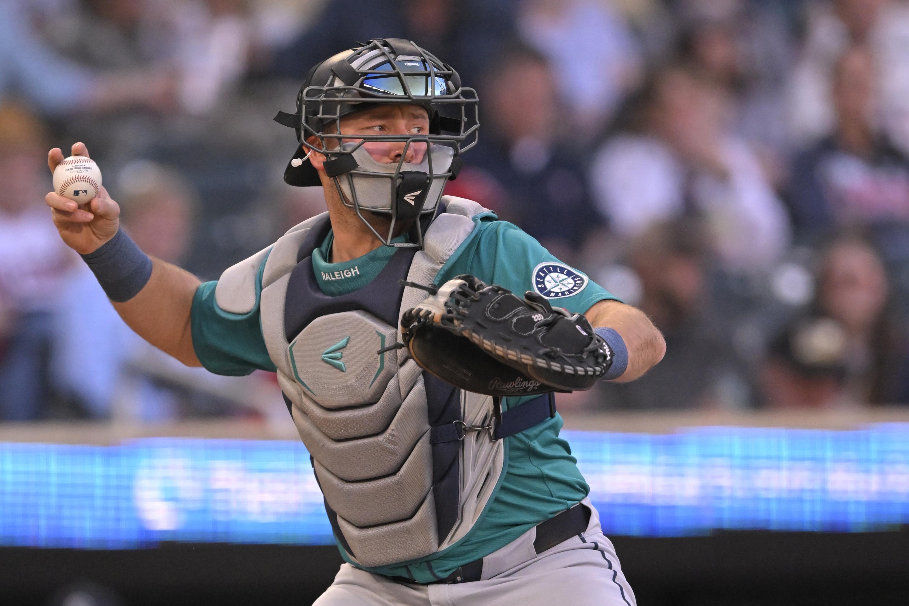 MLB: MAY 06 Mariners at Twins