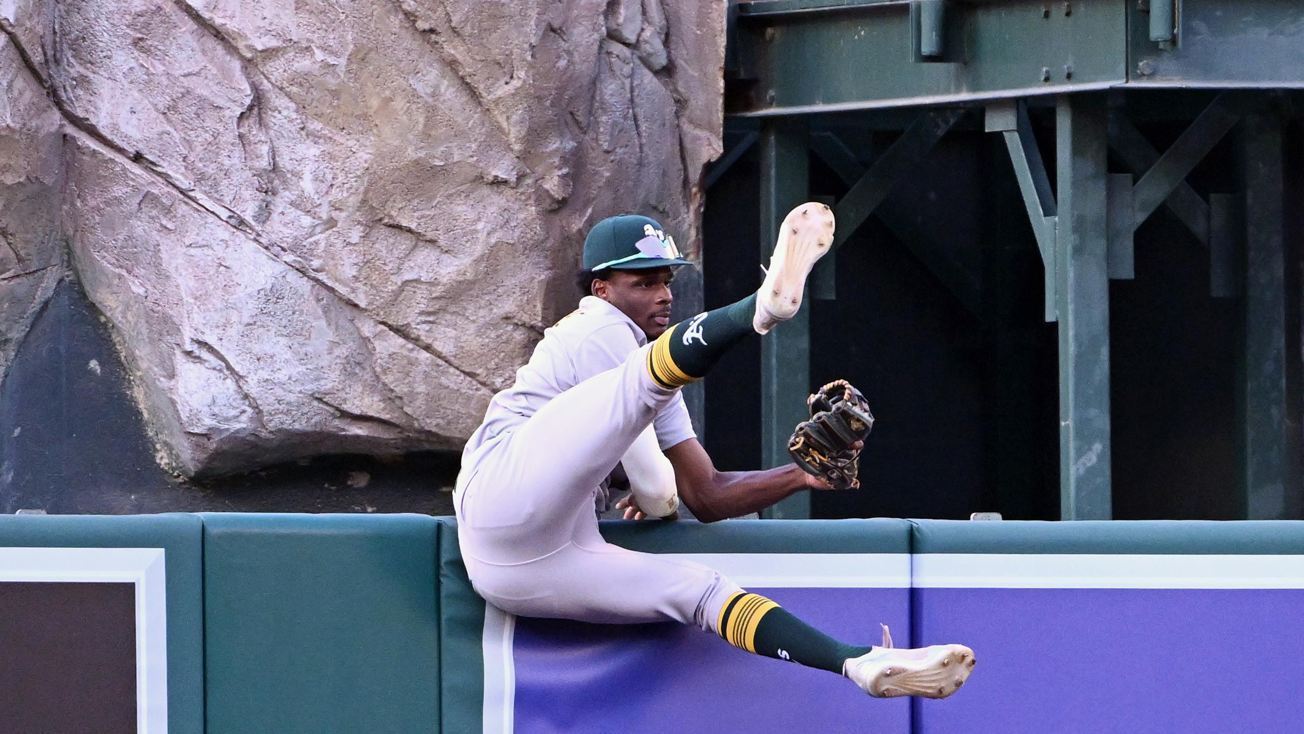 MLB: JUN 09 Athletics at Angels