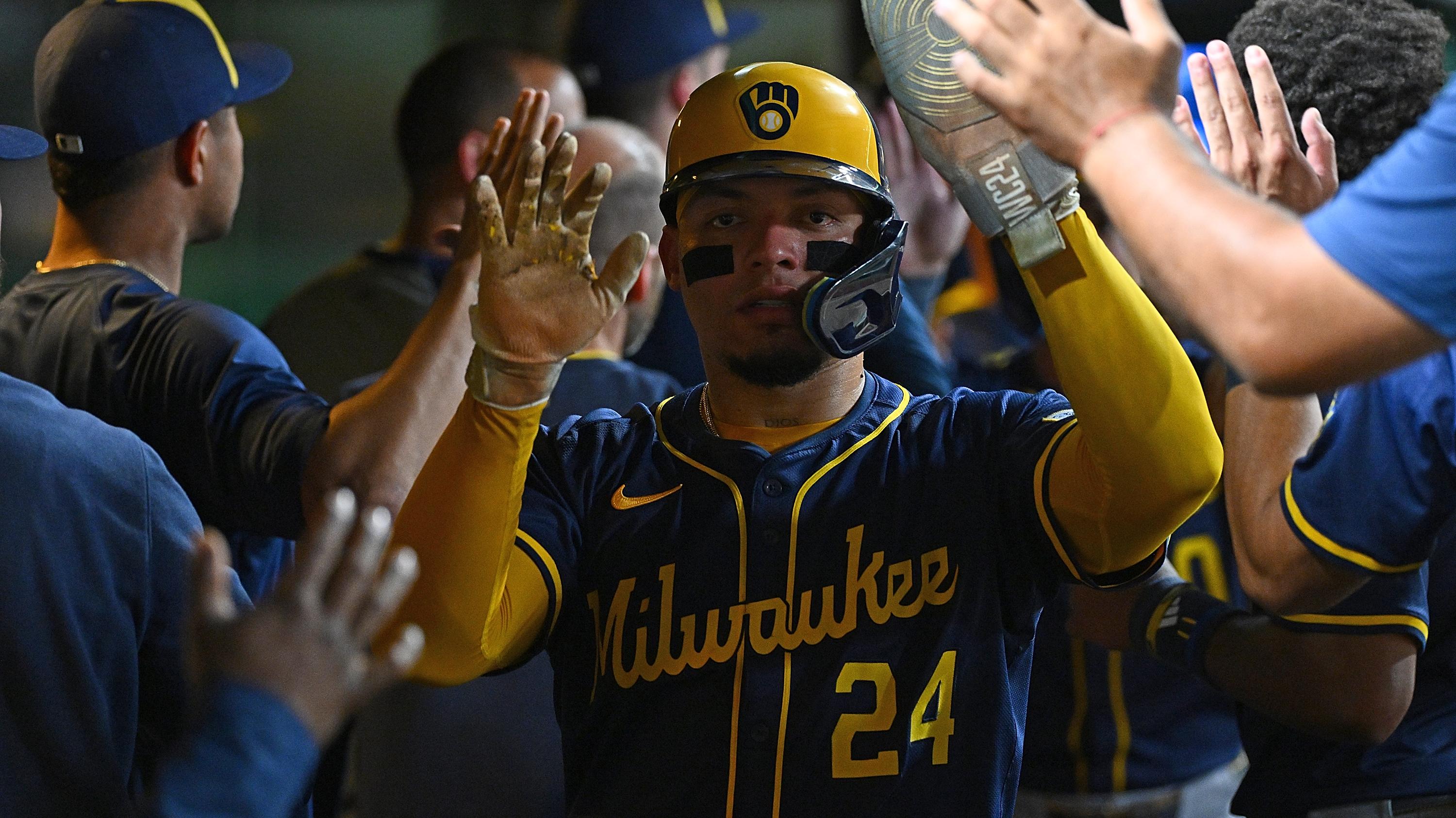 Milwaukee Brewers v Pittsburgh Pirates