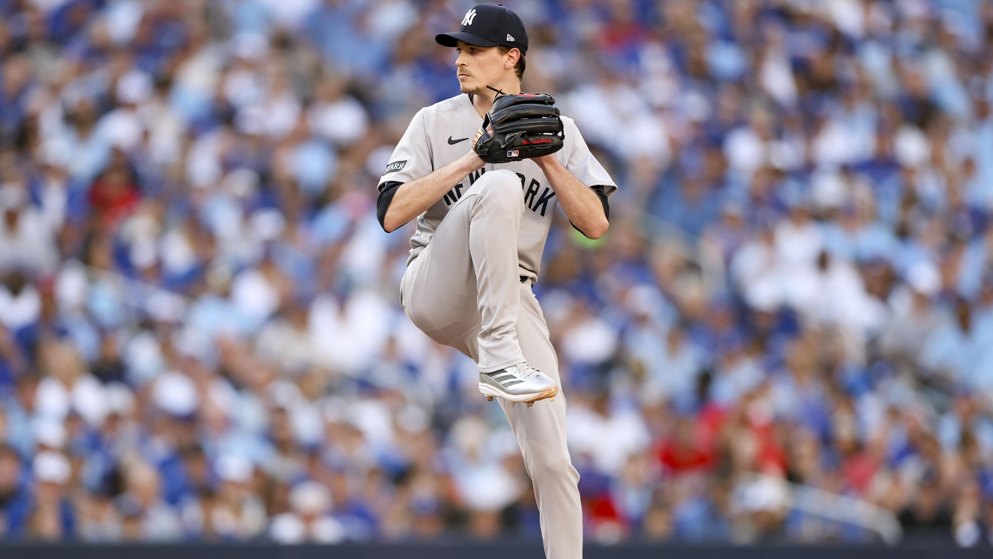 Division Series - New York Yankees v Toronto Blue Jays - Game 2