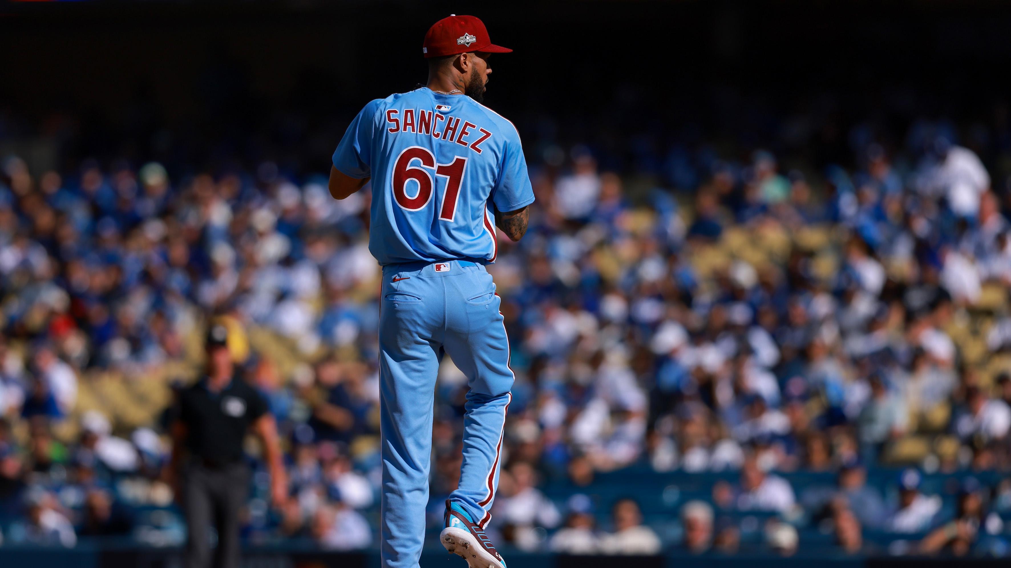 Division Series - Philadelphia Phillies v Los Angeles Dodgers - Game 4