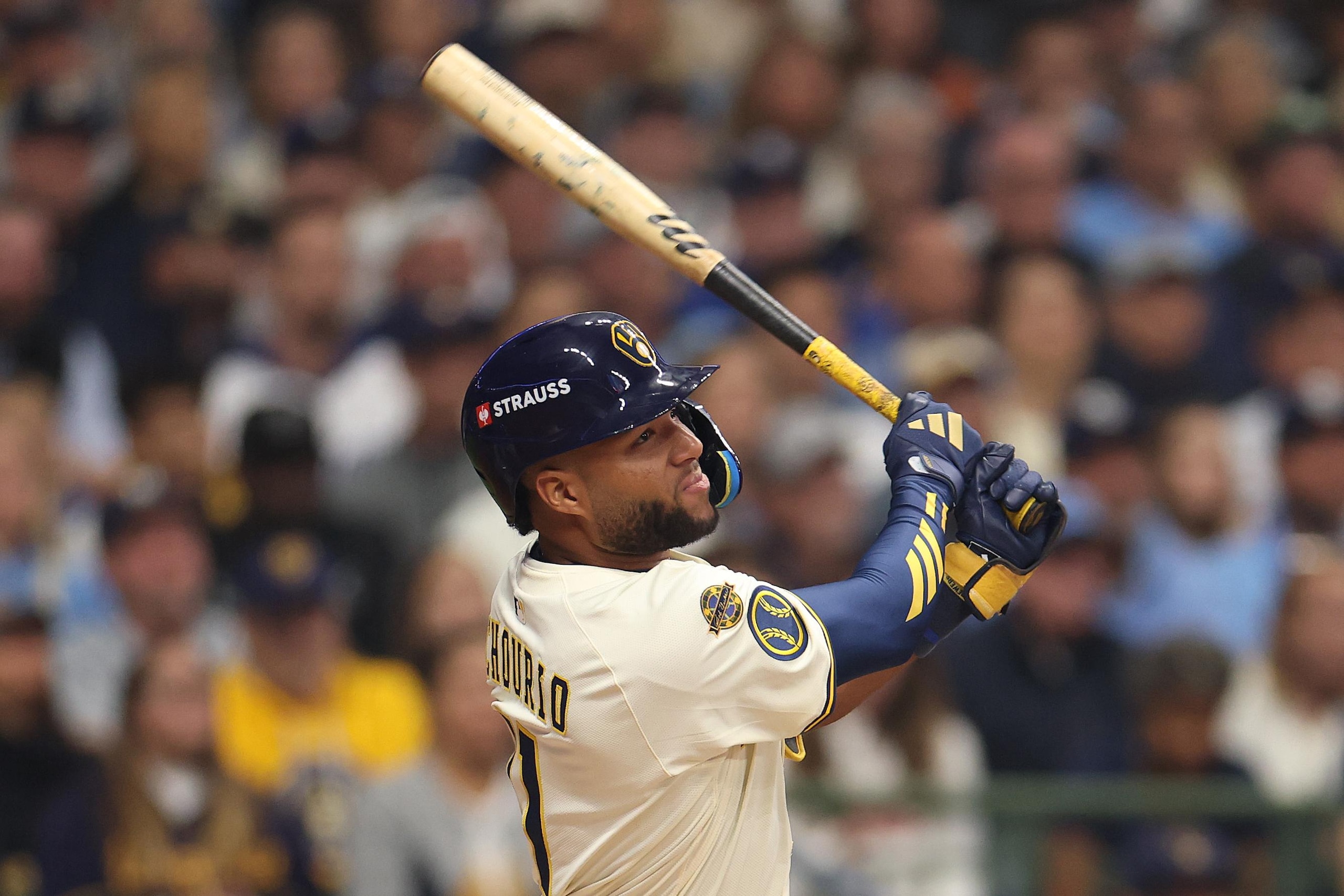 National League Championship Series - Los Angeles Dodgers v Milwaukee Brewers - Game Two National League Championship Series - Los Angeles Dodgers v Milwaukee Brewers - Game Two