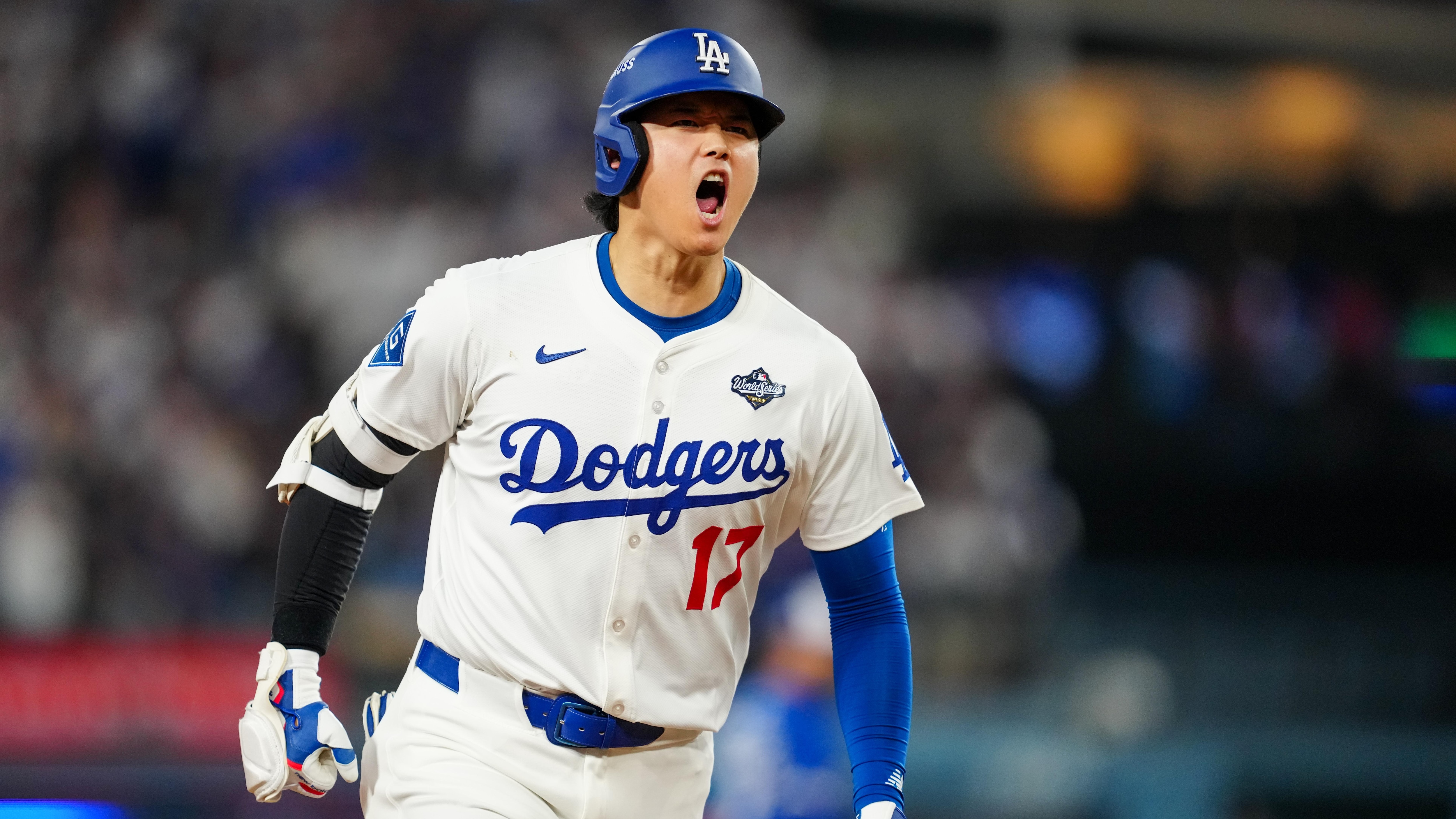 World Series - Toronto Blue Jays v Los Angeles Dodgers - Game 3