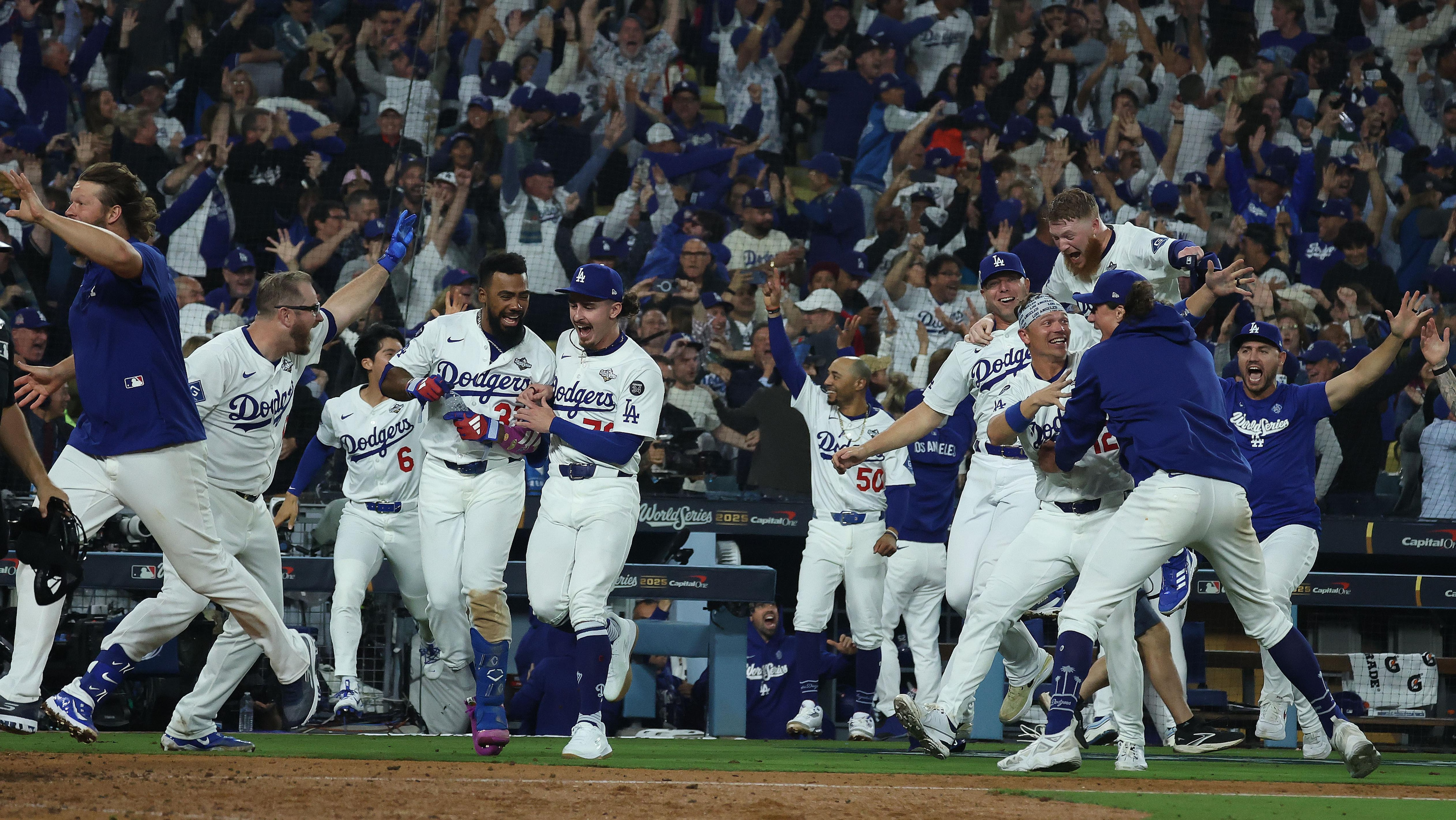 Toronto Blue Jays fell to the Los Angeles Dodgers 6-5 in an 18 inning affair in game three of the MLB World Series