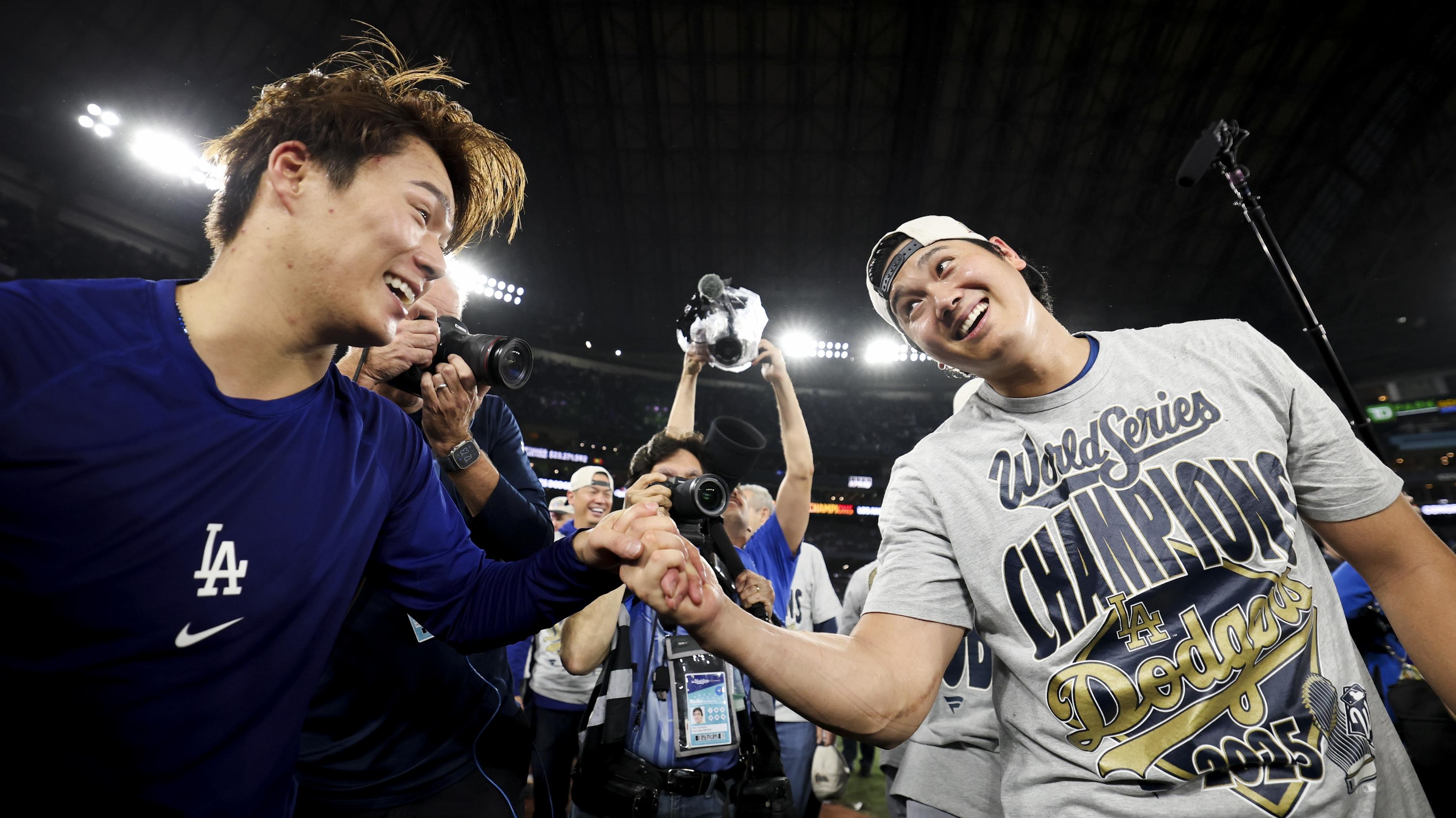 World Series - Los Angeles Dodgers v Toronto Blue Jays - Game 7