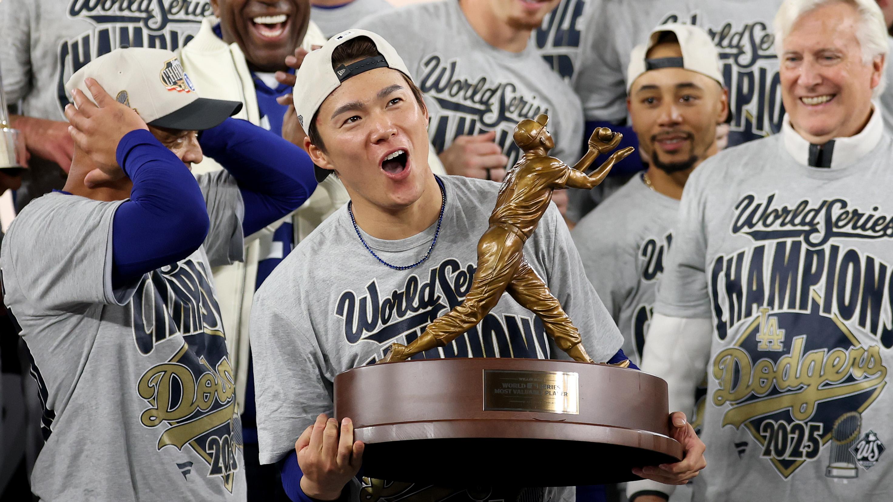 World Series - Los Angeles Dodgers v Toronto Blue Jays - Game Seven