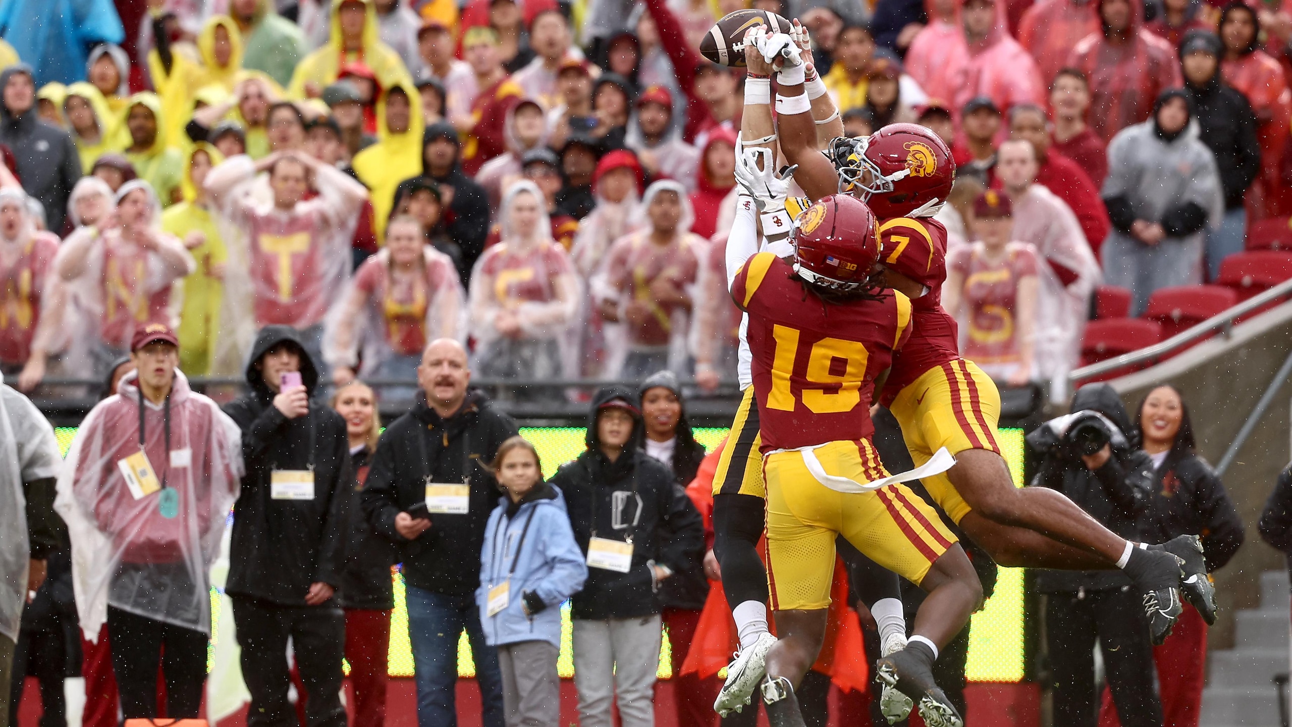 Iowa v USC