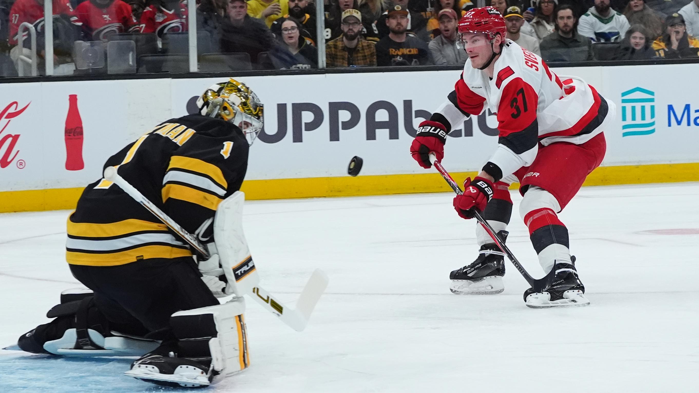 Carolina Hurricanes v Boston Bruins