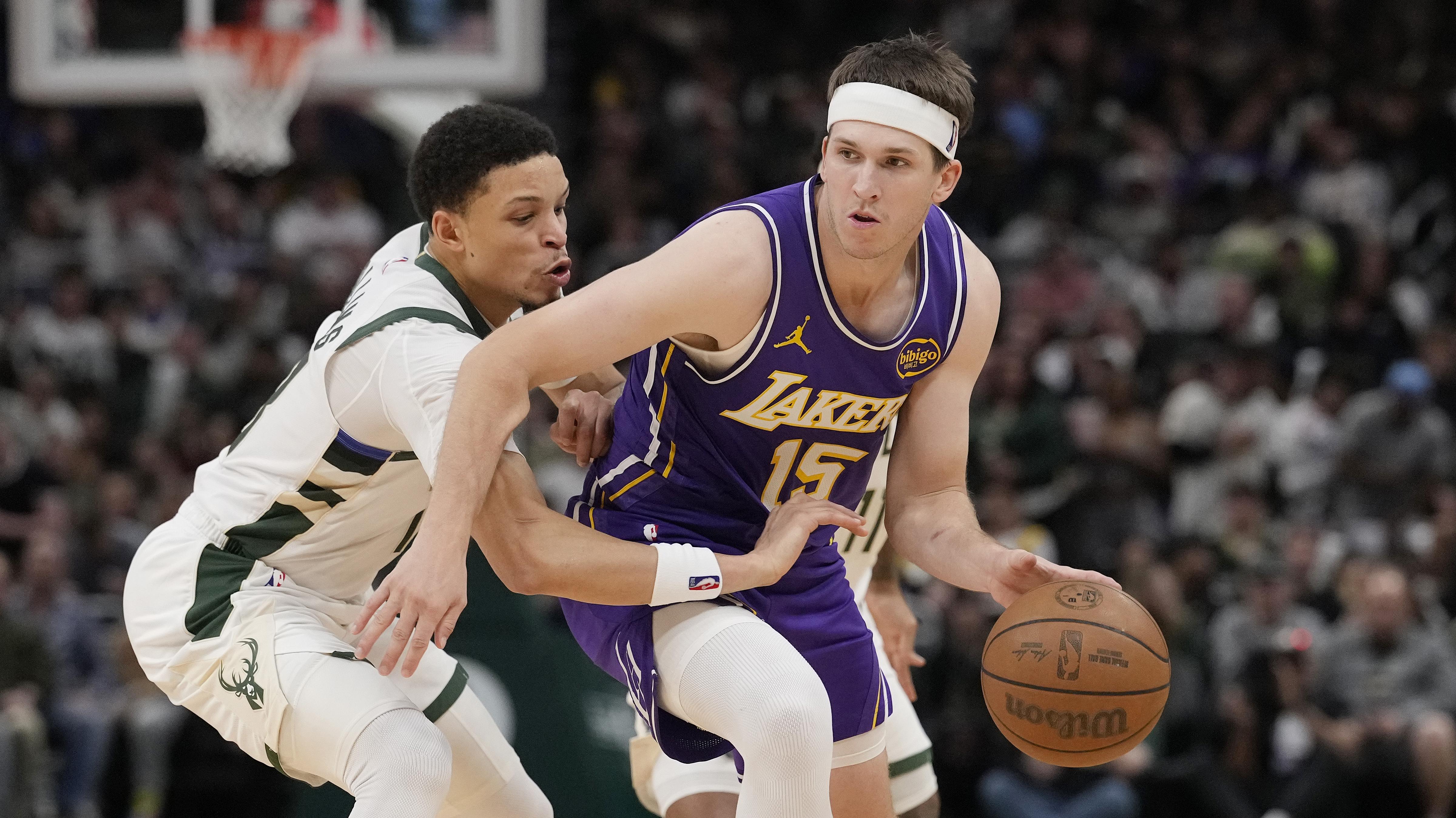 Los Angeles Lakers v Milwaukee Bucks