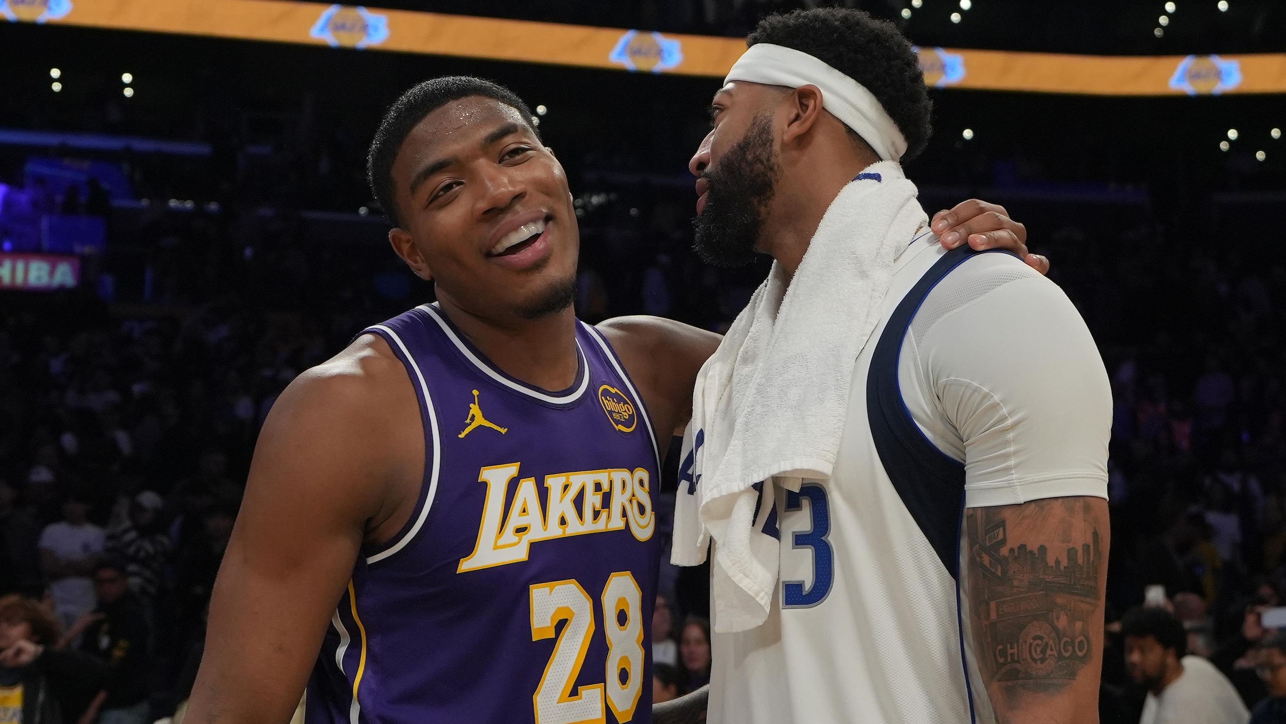 Dallas Mavericks v Los Angeles Lakers