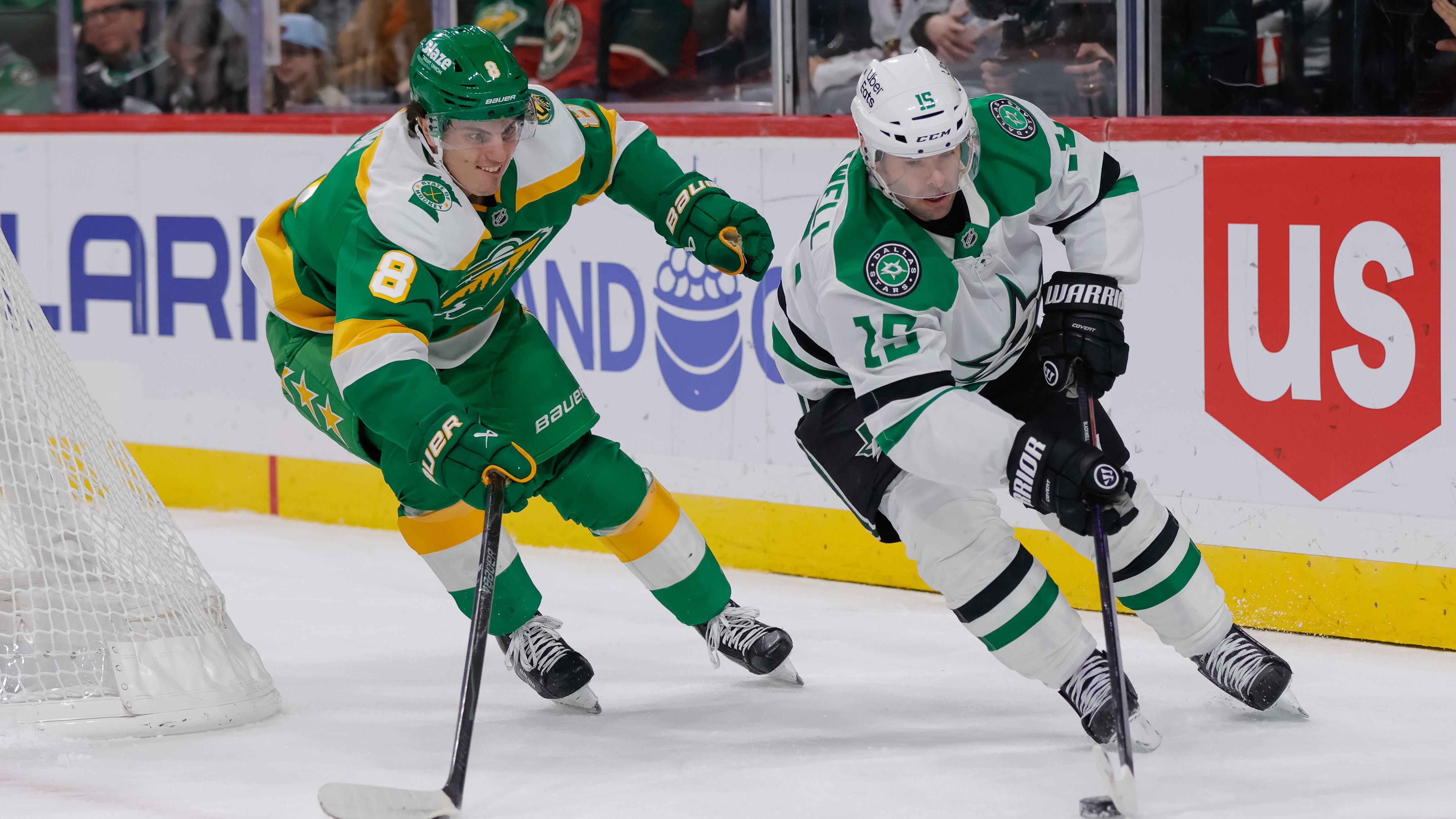 NHL: DEC 11 Stars at Wild