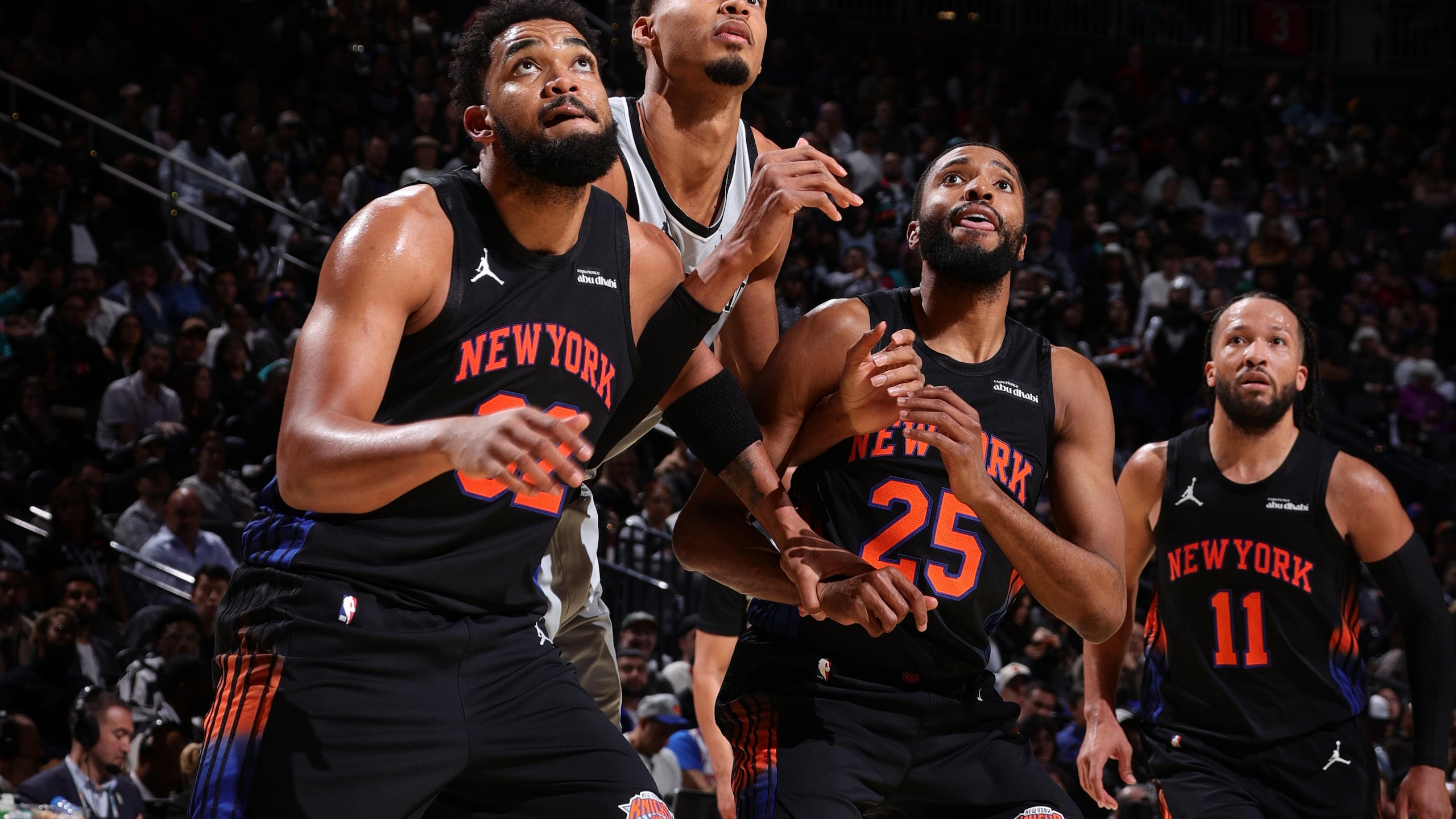 San Antonio Spurs v New York Knicks: Emirates NBA Cup - Final