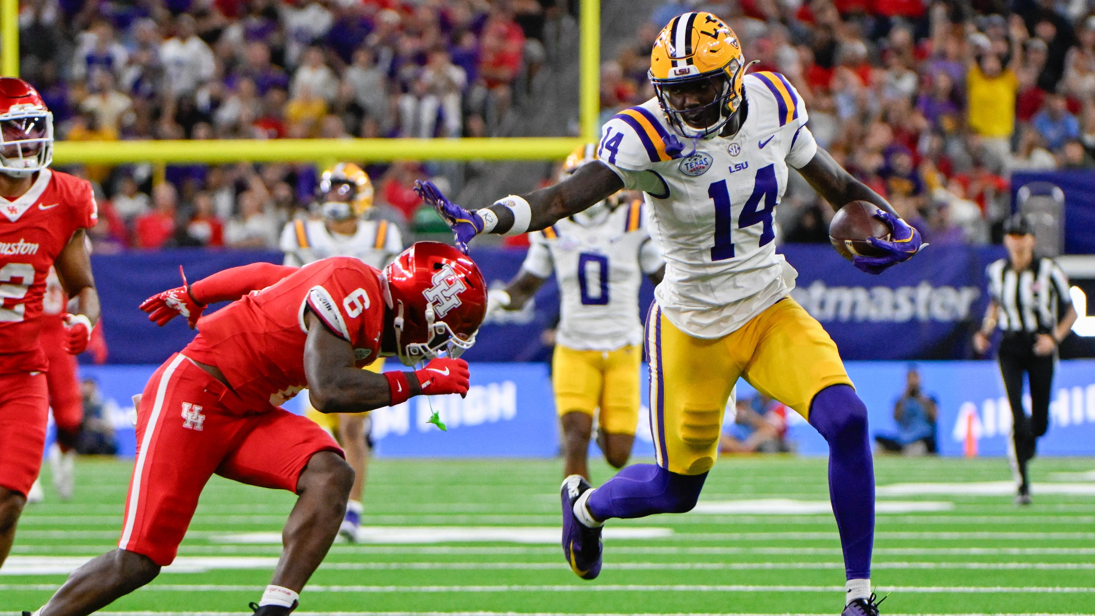 COLLEGE FOOTBALL: DEC 27 Kinder's Texas Bowl LSU vs Houston COLLEGE FOOTBALL: DEC 27 Kinder's Texas Bowl LSU vs Houston